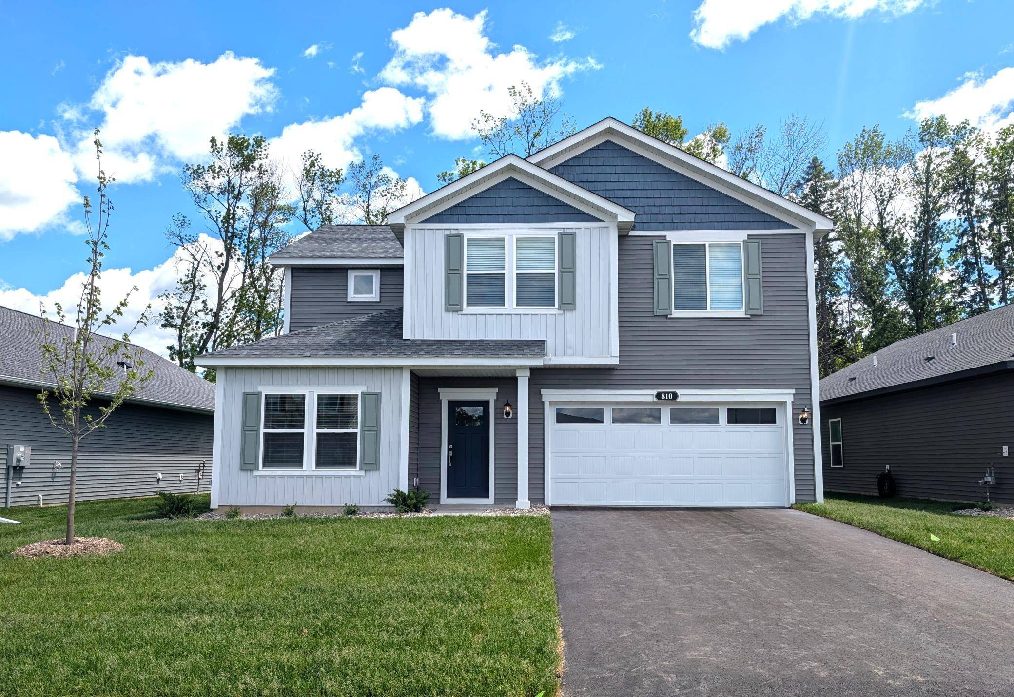 810 Spruce ST N, Cambridge, MN 55008