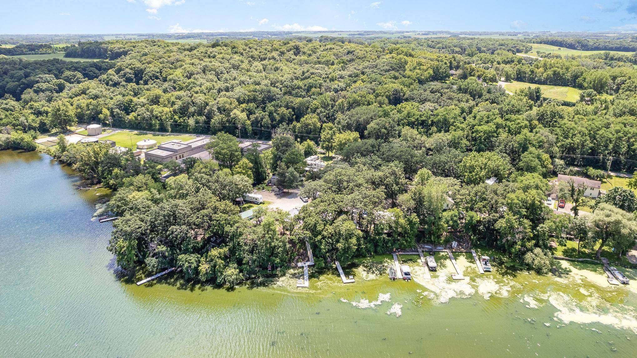 925 Paquin ST E, Waterville, MN 56096