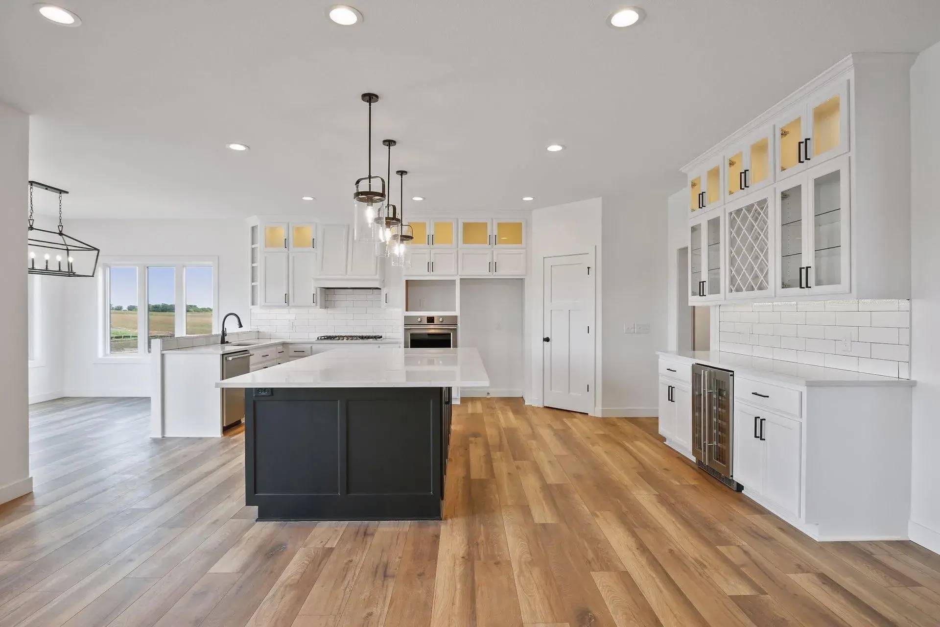 4928 Parkside Circle, Eagan, MN 55123