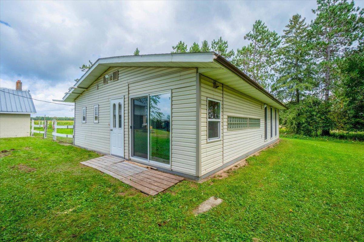 18444 290th AVE, Holcombe, WI 54745