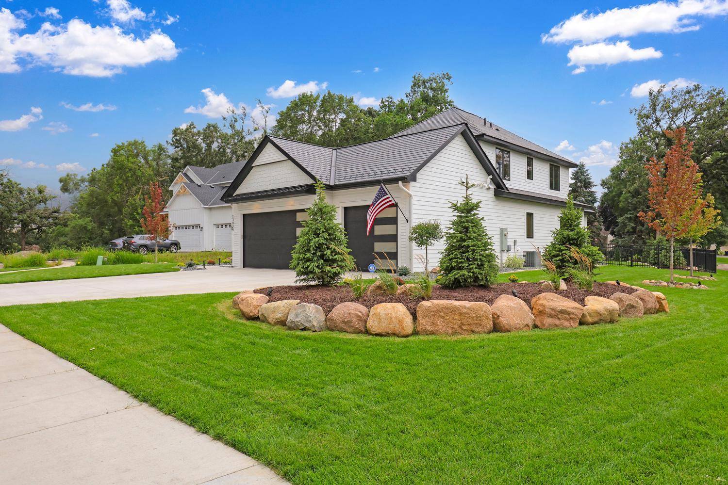 4951 Parkside Circle, Eagan, MN 55123