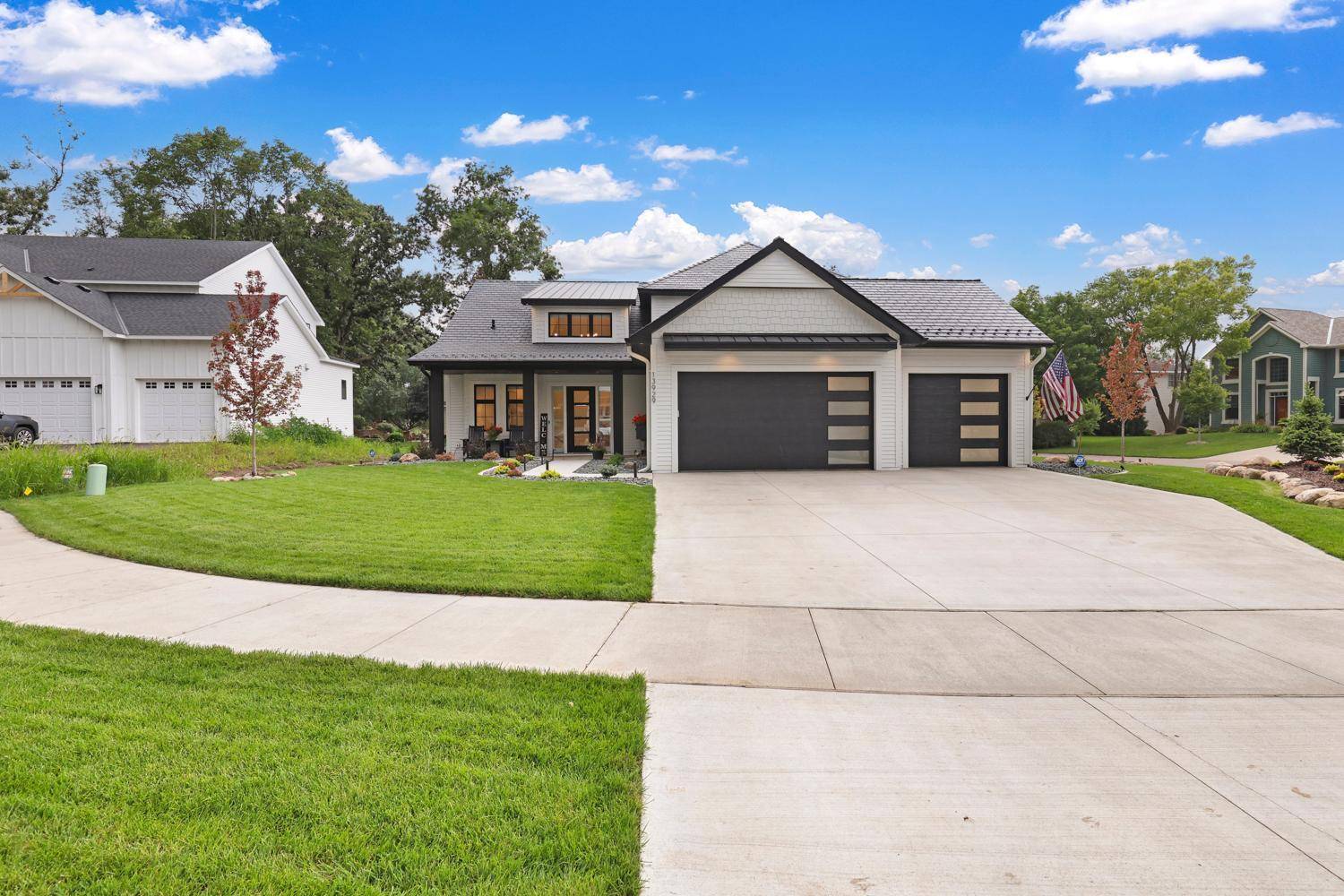 4951 Parkside Circle, Eagan, MN 55123