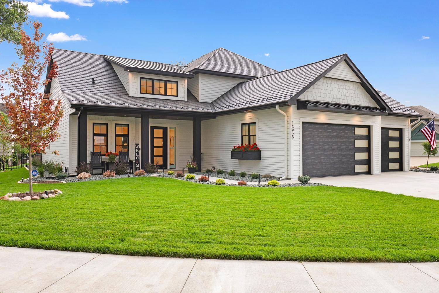 4951 Parkside Circle, Eagan, MN 55123