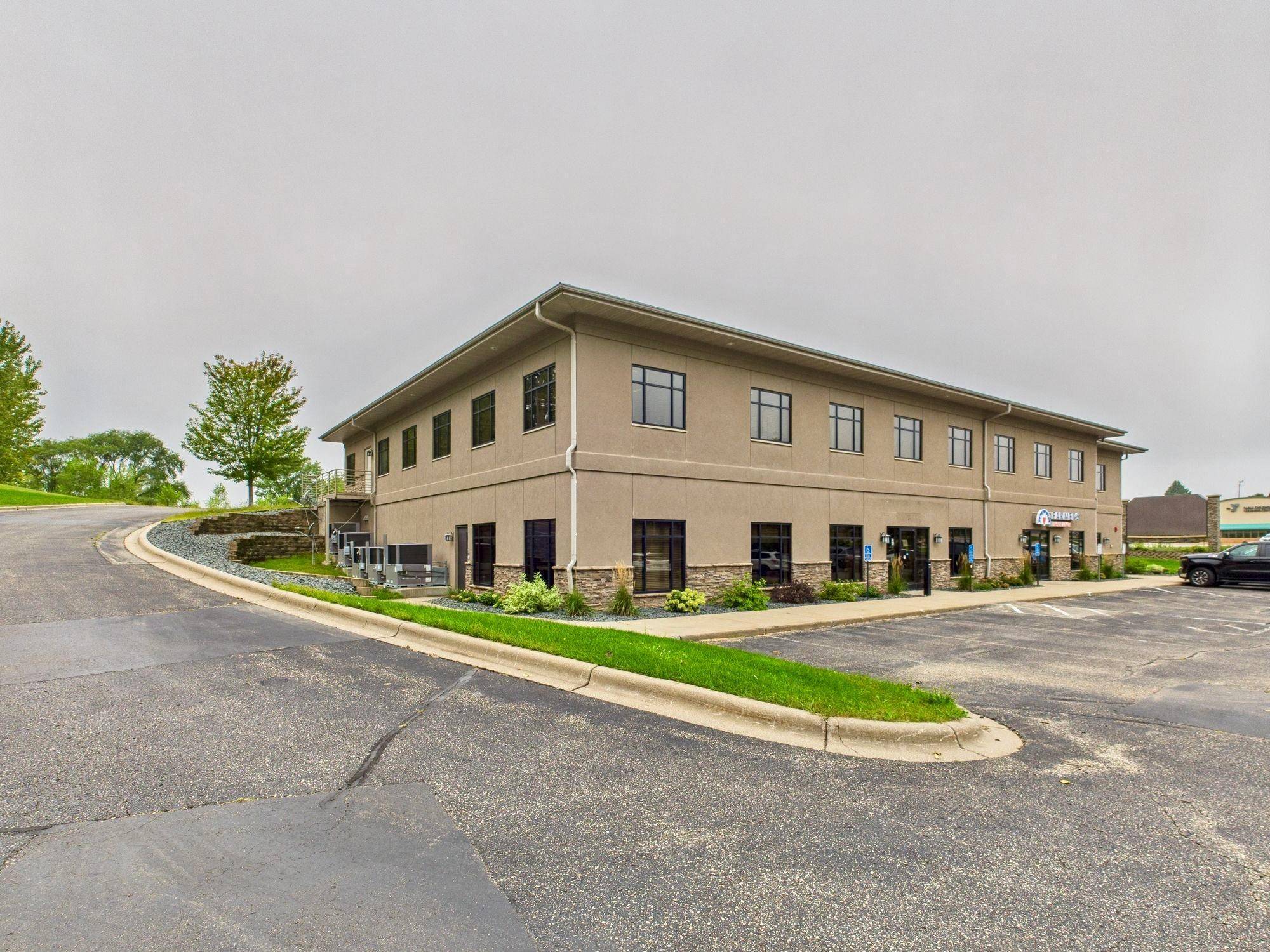 16372 Kenrick AVE #100, Lakeville, MN 55044