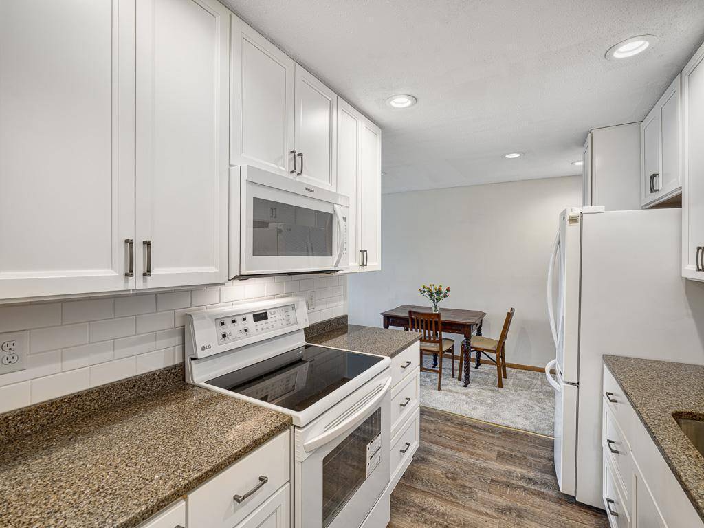 3421 Kent ST #614, Shoreview, MN 55126