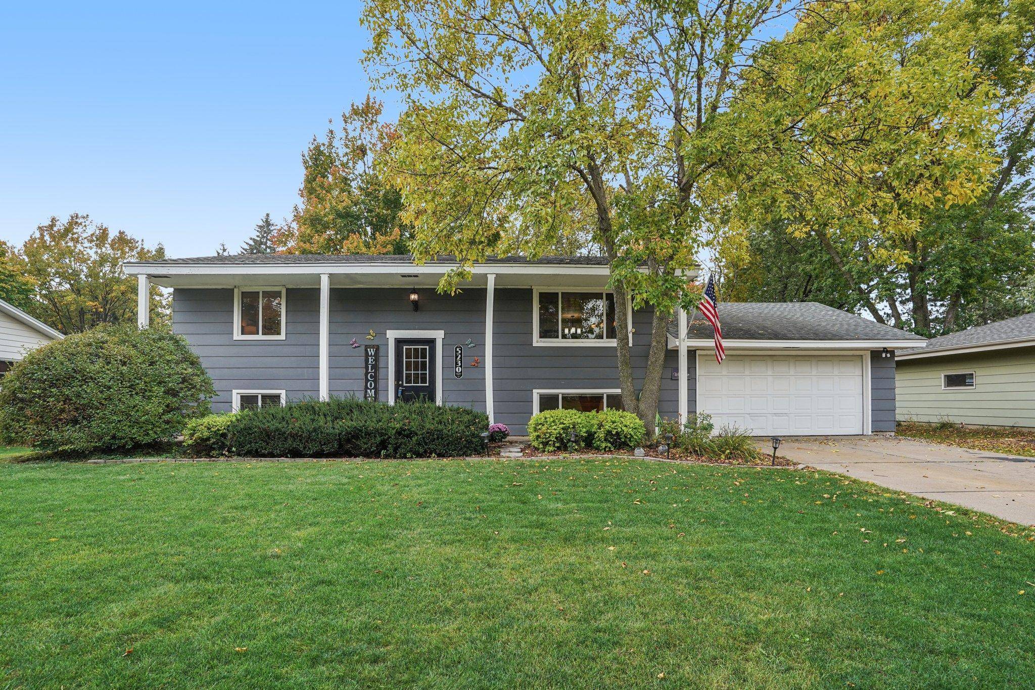 5230 Lincoln ST NE, Fridley, MN 55421