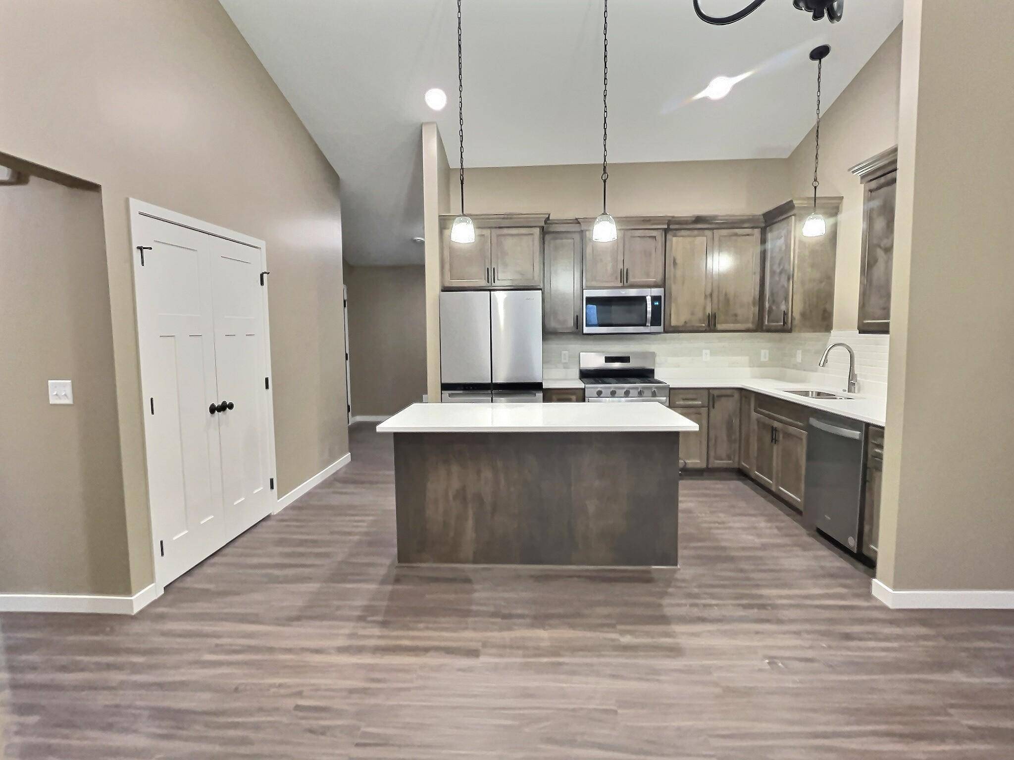 416 5th ST S, Maple Lake, MN 55358