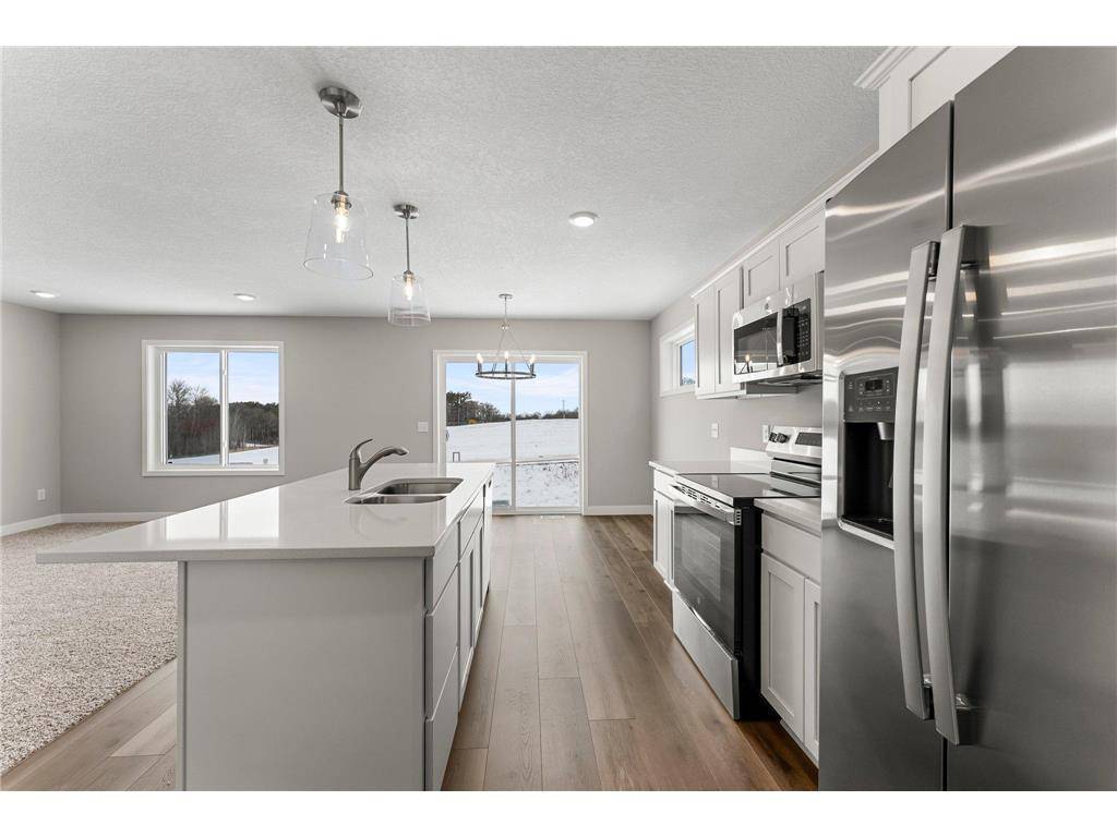1596 76th ST W, Inver Grove Heights, MN 55077