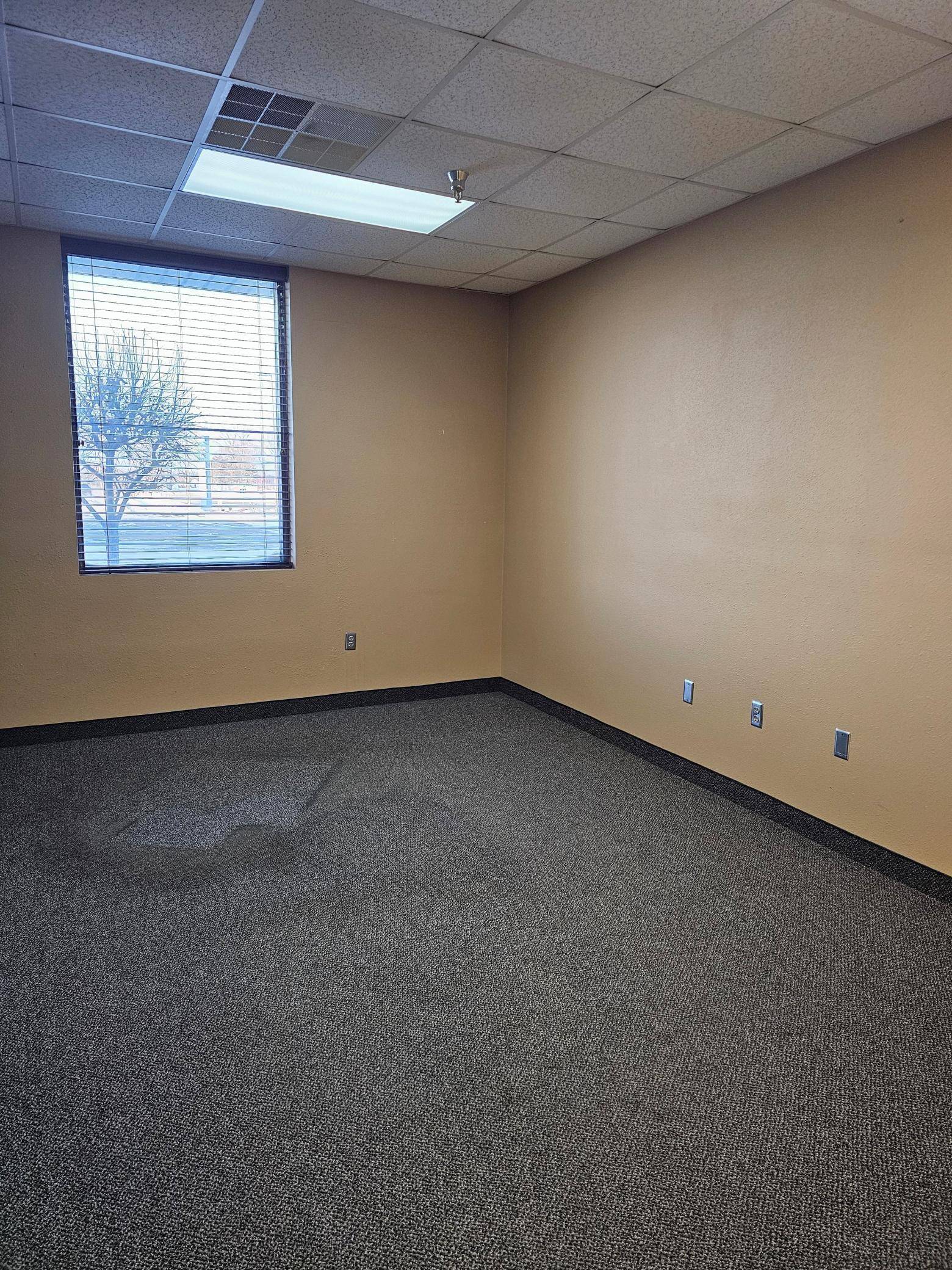 2104 12 HWY E, Willmar, MN 56201