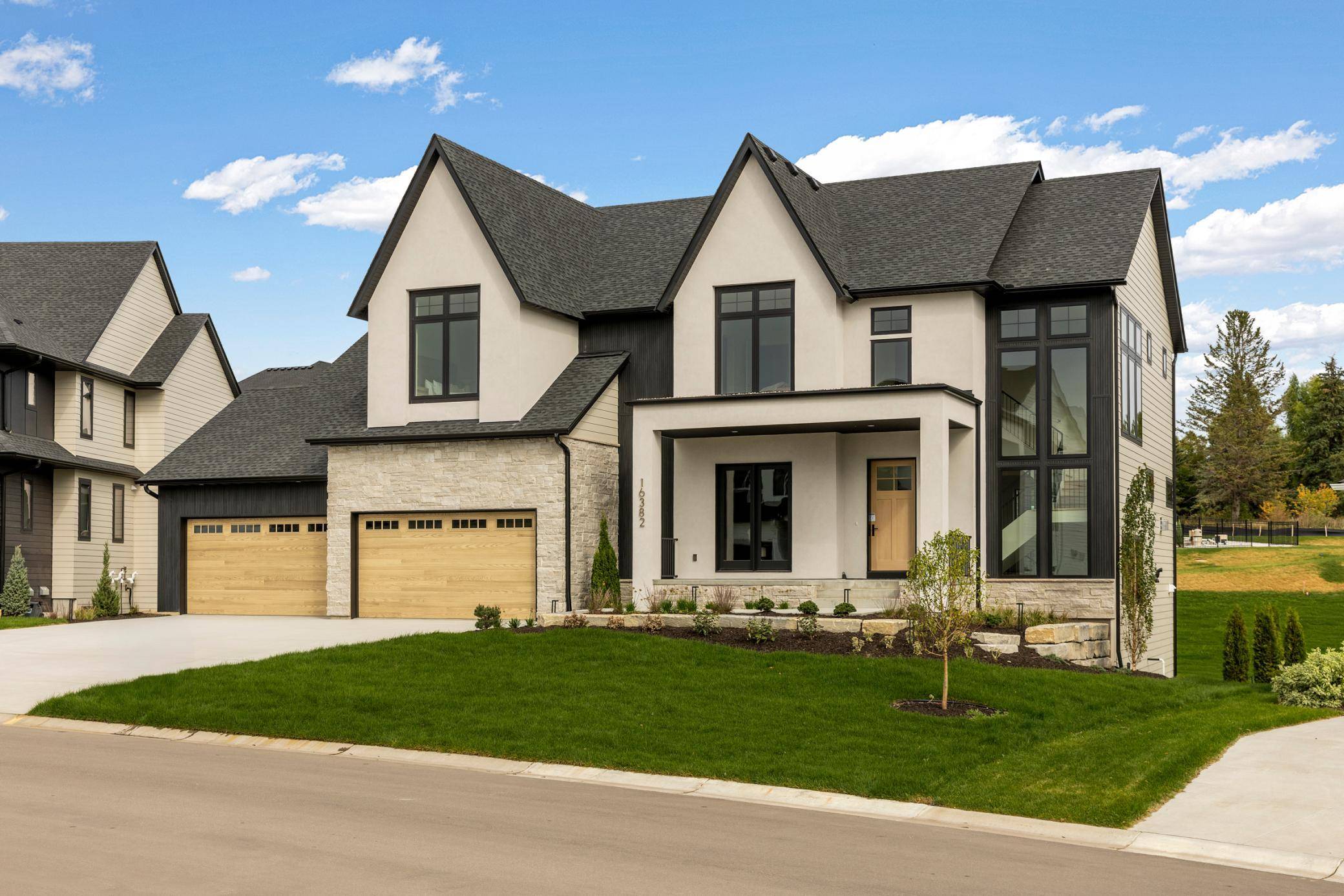 16382 46th CT N, Plymouth, MN 55446
