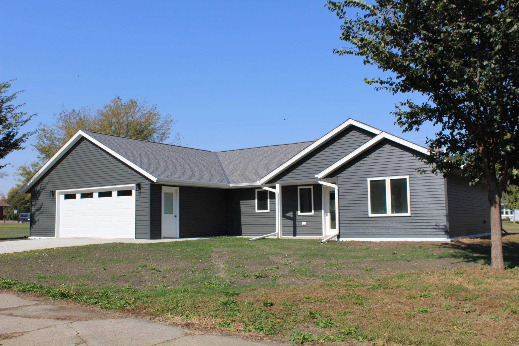 131 Main ST E, Trimont, MN 56176