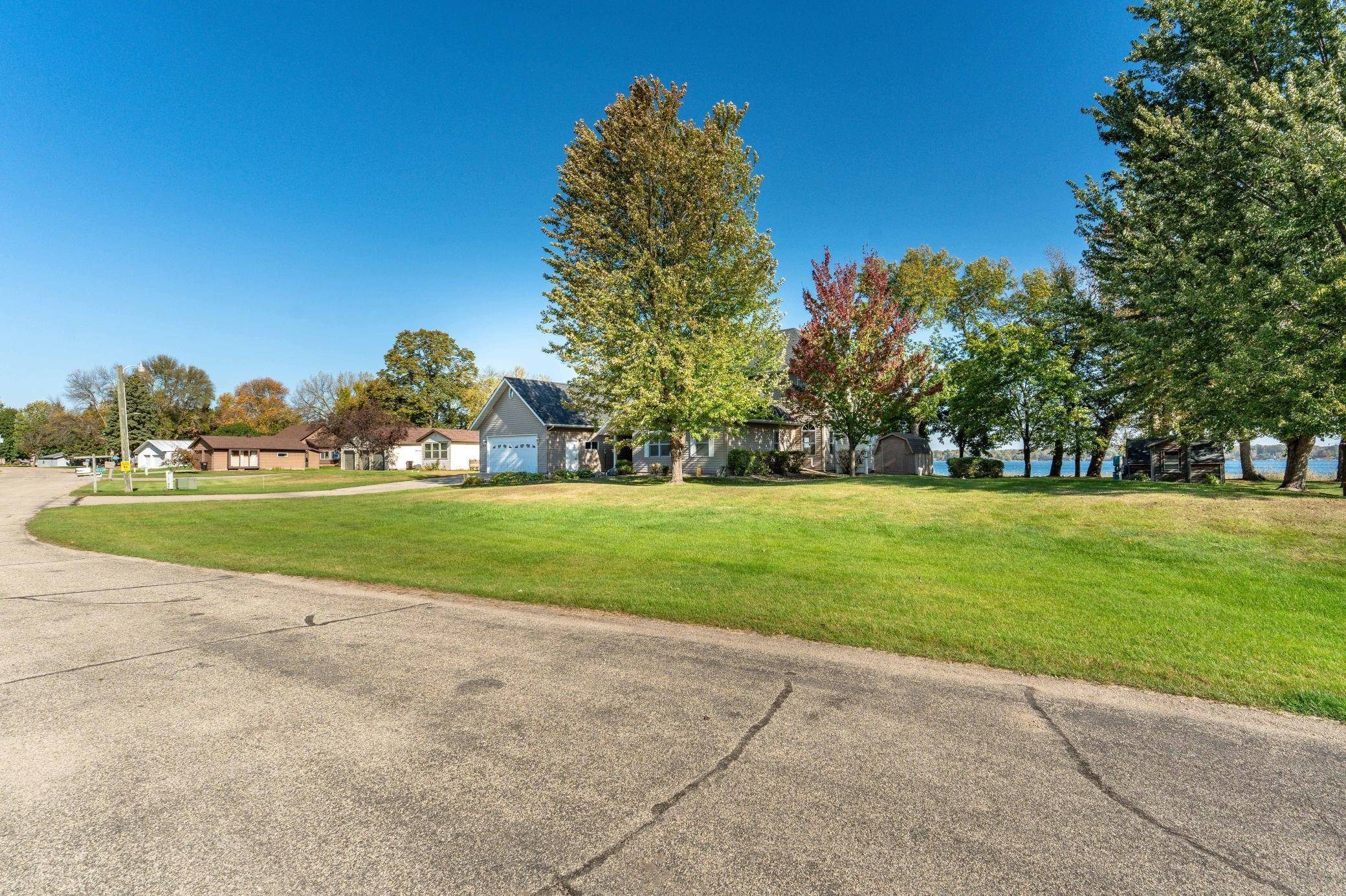 42221 Ukkelberg DR, Clitherall, MN 56524