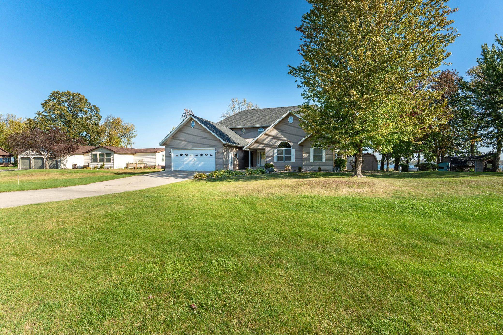 42221 Ukkelberg DR, Clitherall, MN 56524