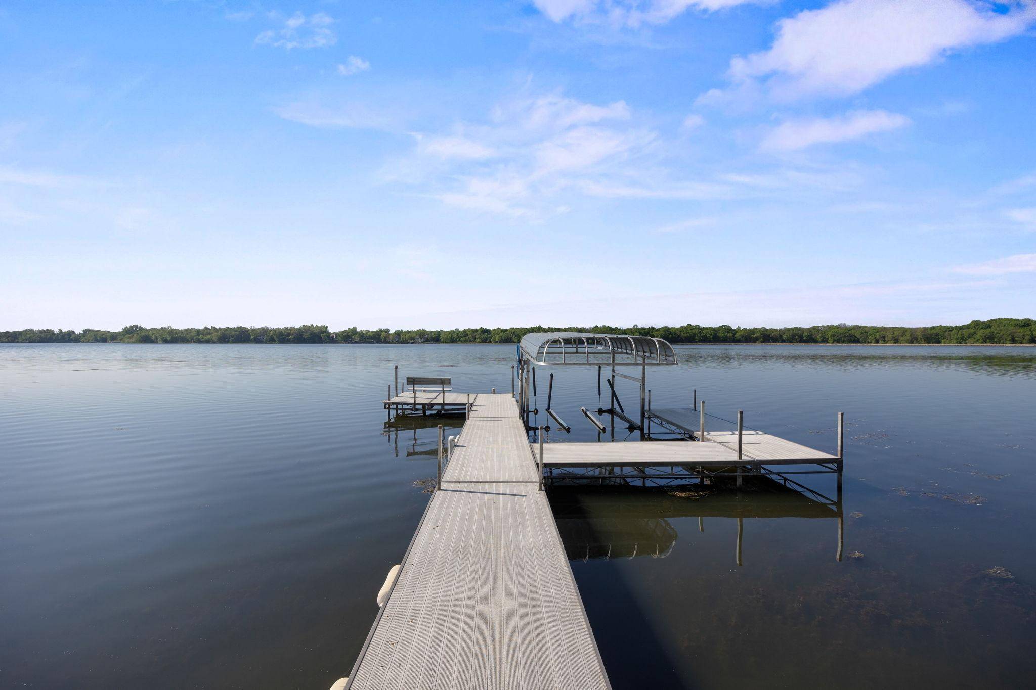 6825 N Shore DR, Greenfield, MN 55373