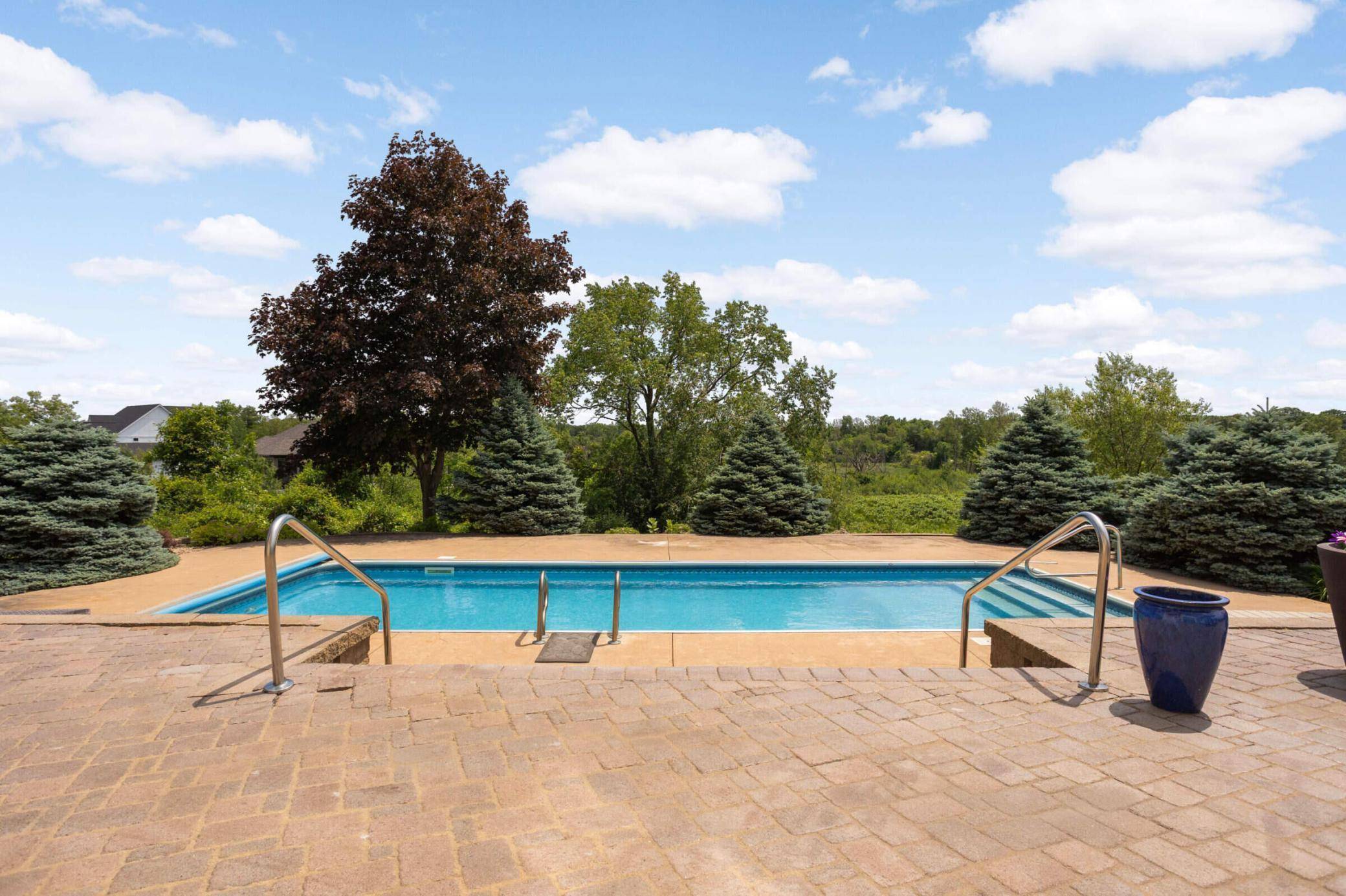 9721 Frontier LN, Lakeville, MN 55044