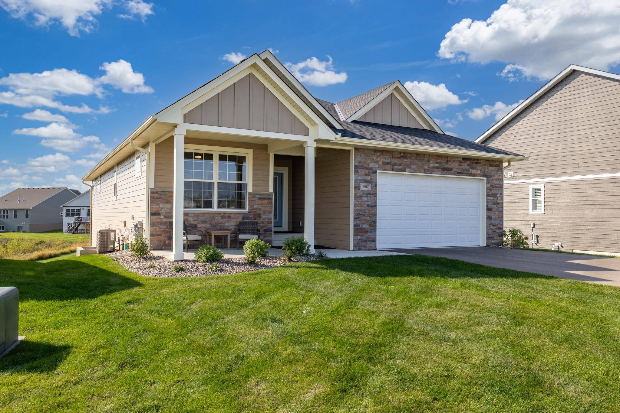 17963 Greenwich WAY, Lakeville, MN 55044