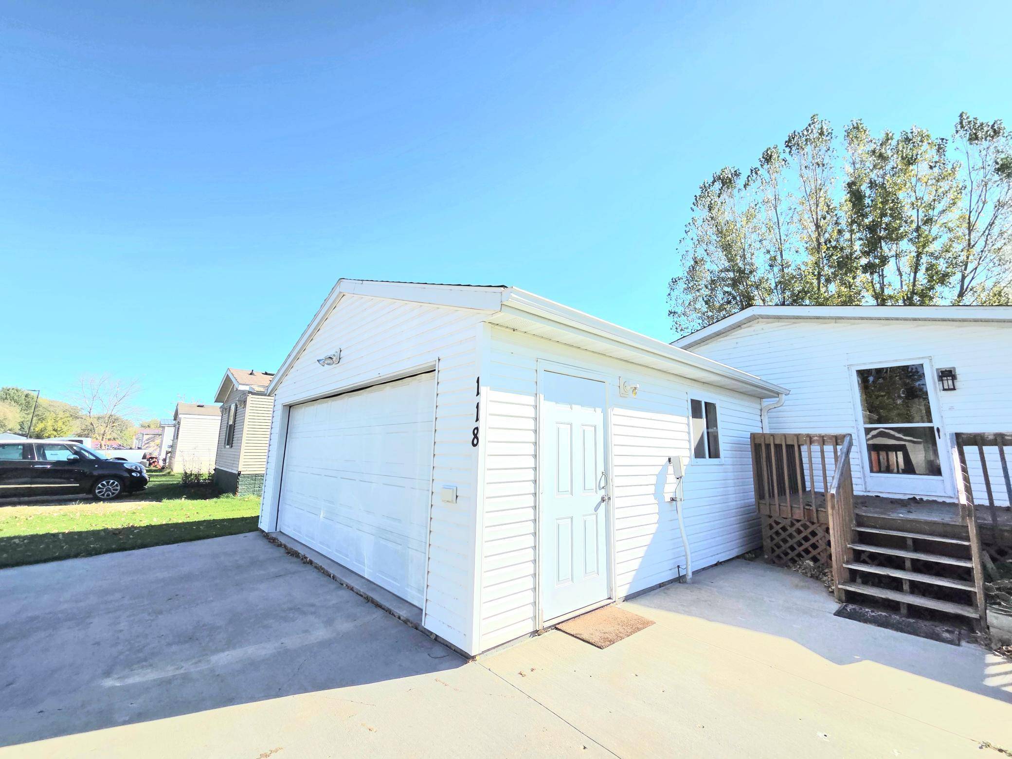 118 Snetting Drive, Thief River Falls, MN 56701