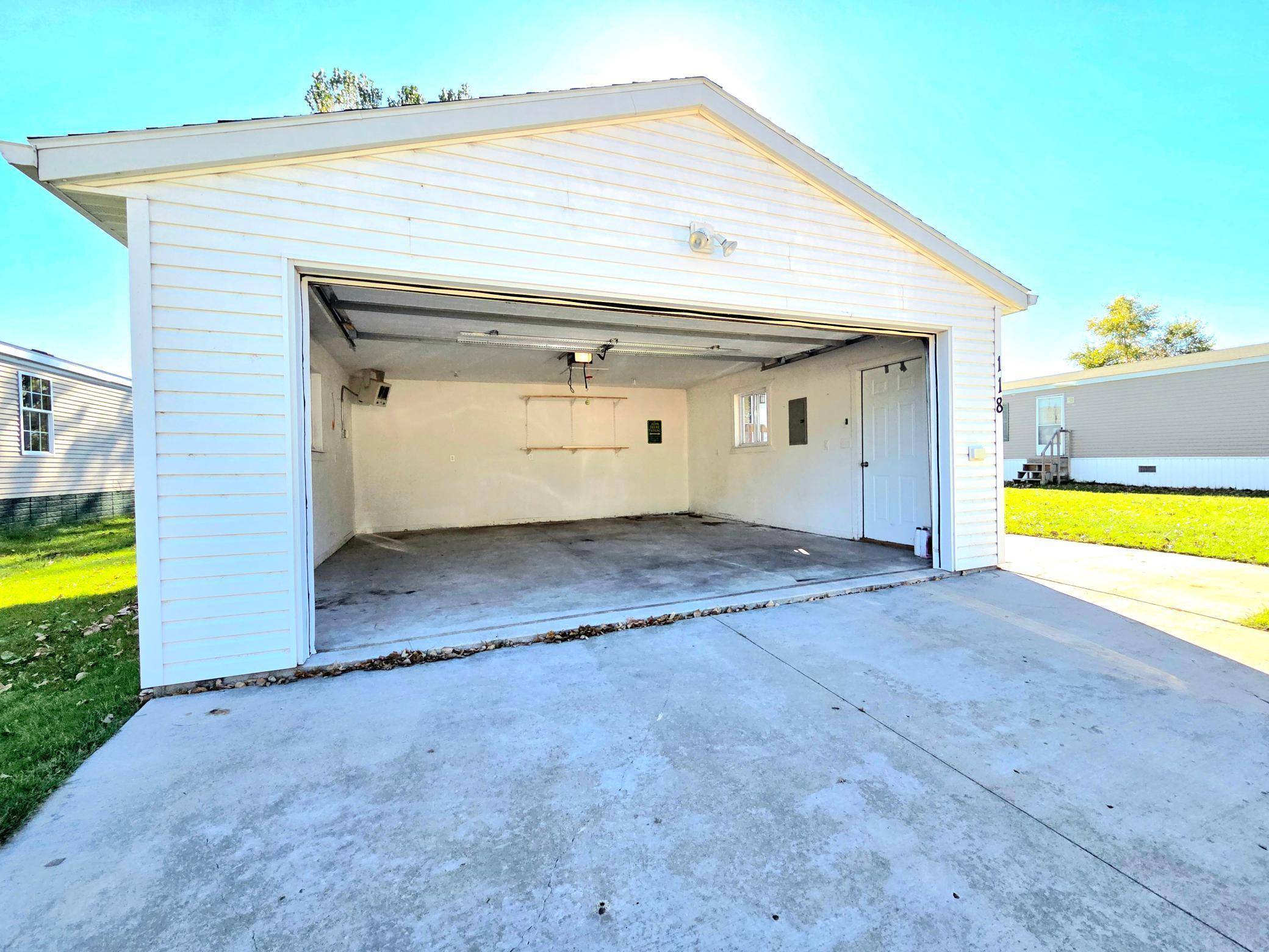 118 Snetting Drive, Thief River Falls, MN 56701