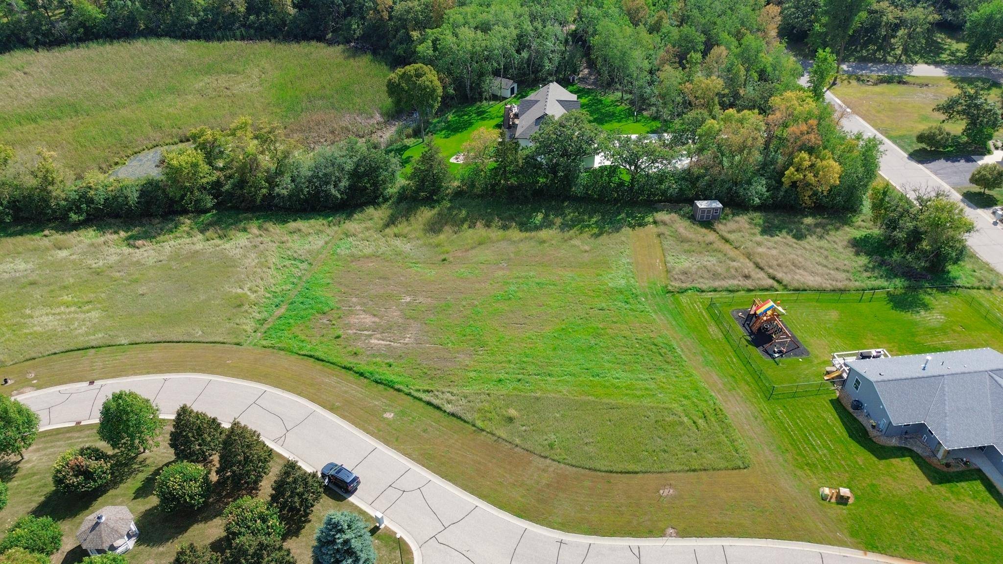 104 Meadow LN, New London, MN 56273