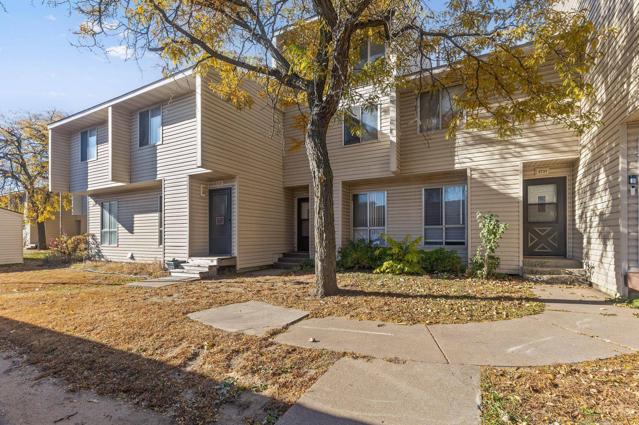 5729 80th AVE N, Brooklyn Park, MN 55443
