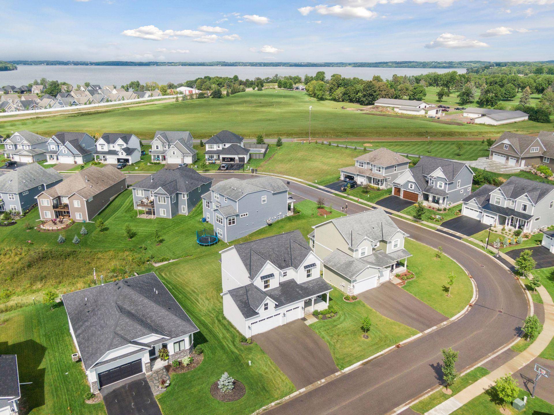 146 Maple TER, Waconia, MN 55387