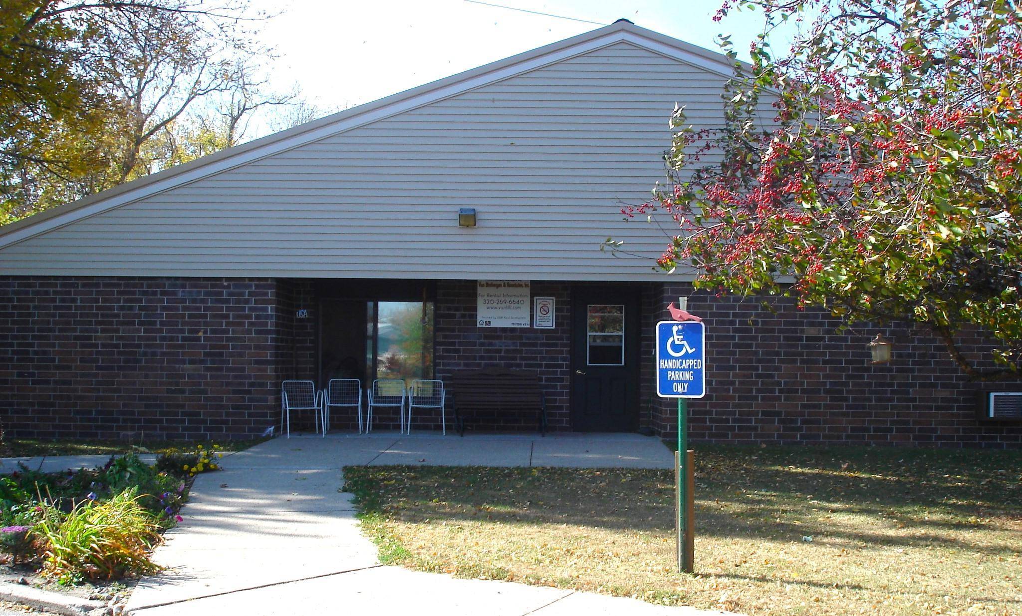 101 SW Thompson ST, Verndale, MN 56481