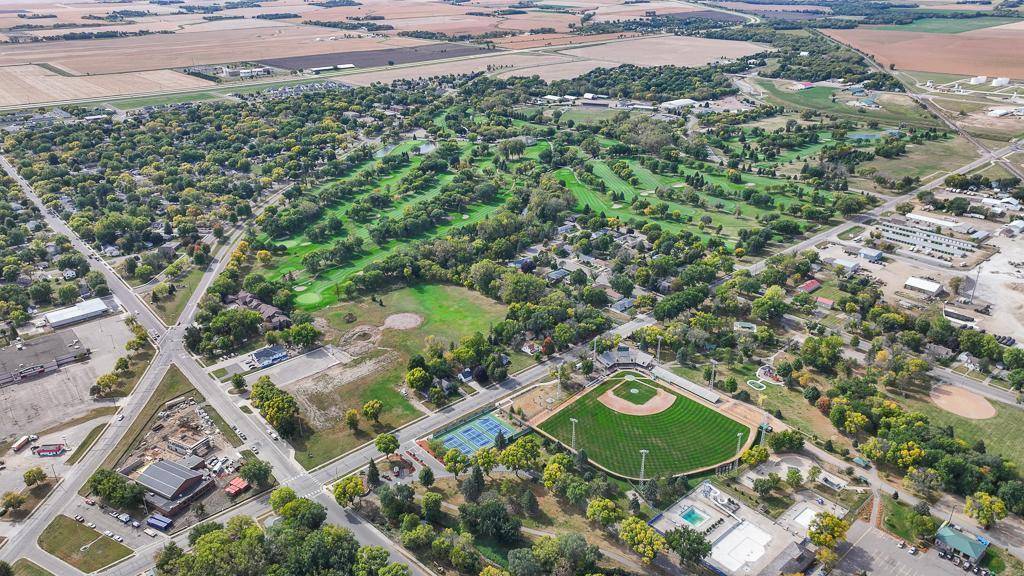 500 S 4th ST, Marshall, MN 56258