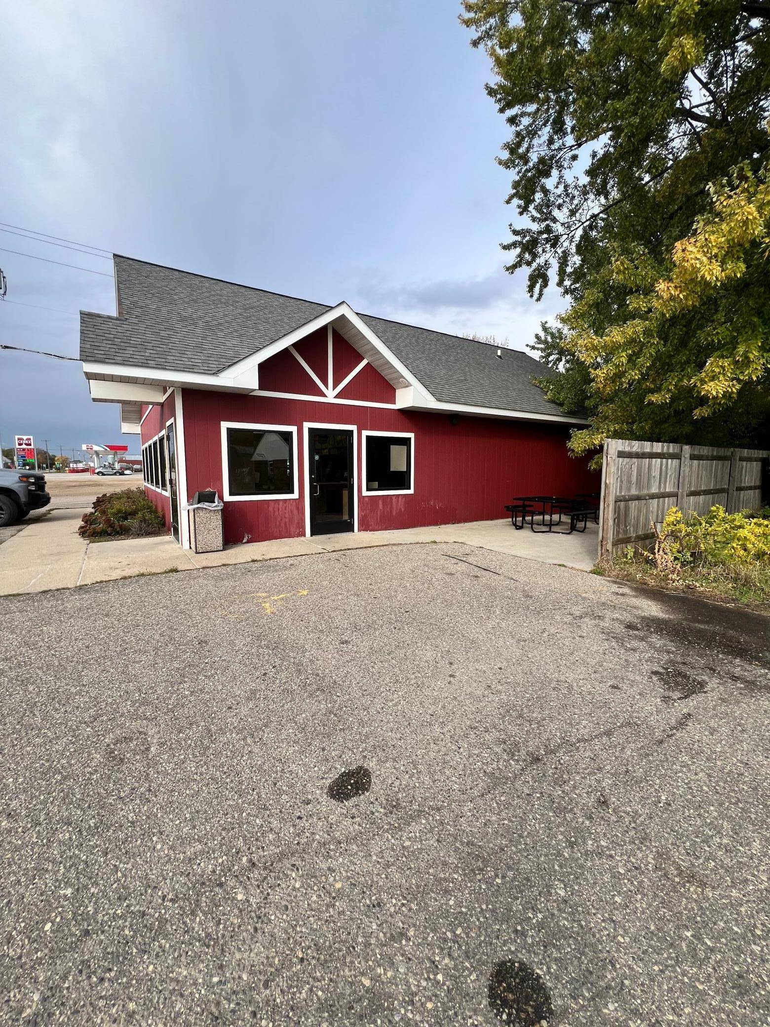 422 Oak ST, Dawson, MN 56232