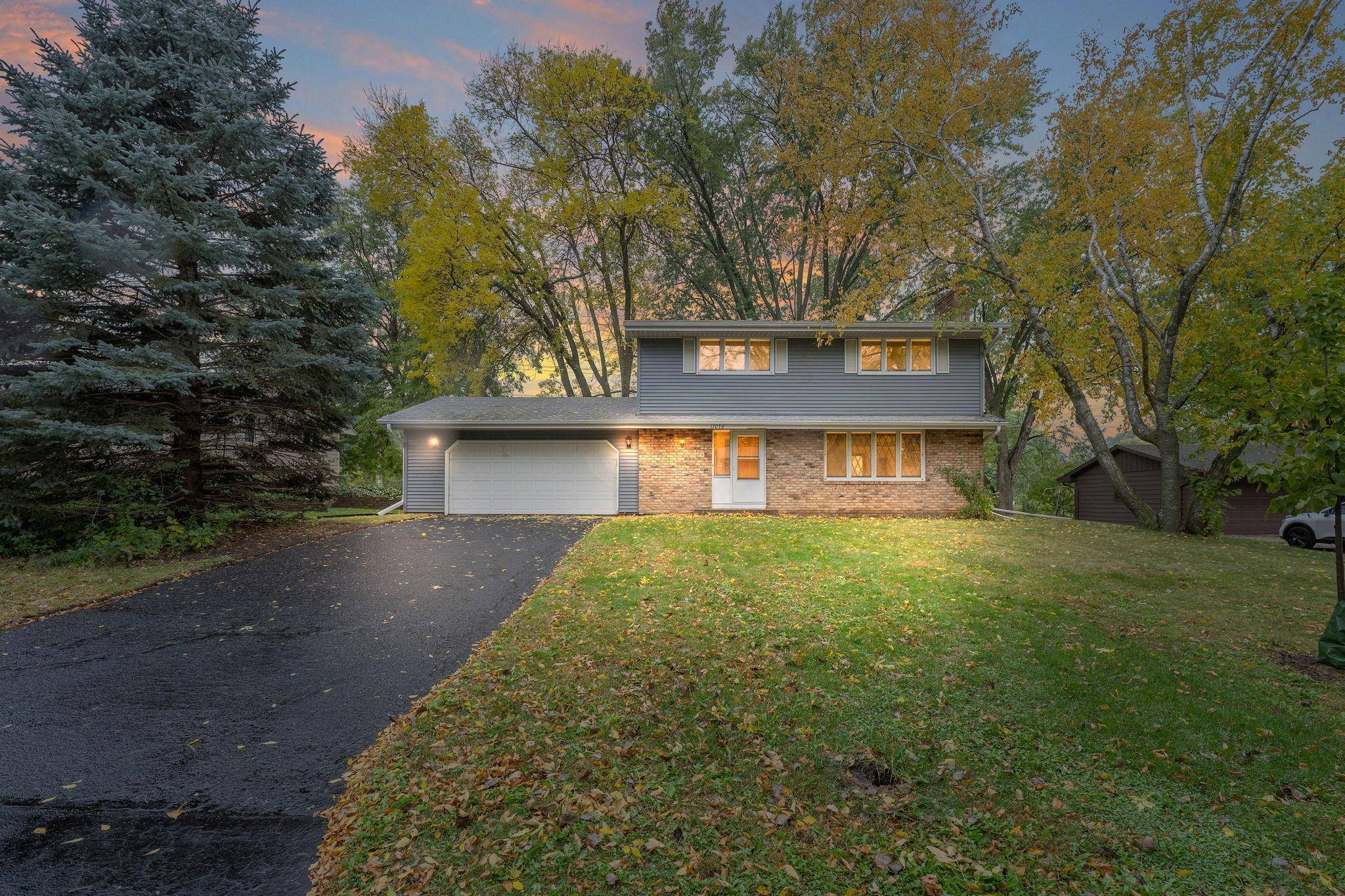 11036 27th AVE S, Burnsville, MN 55337