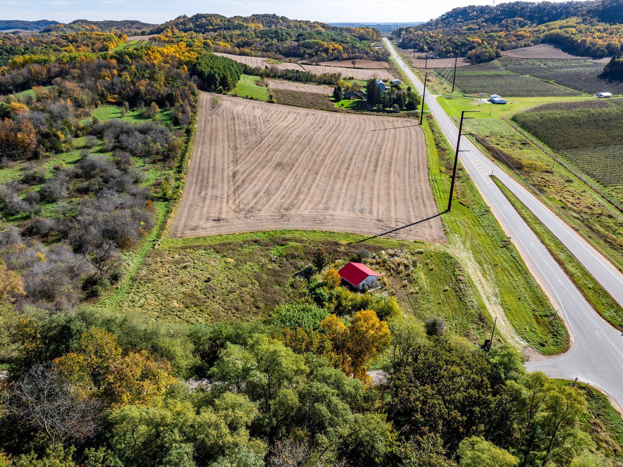 N16450 Hilltop LN, Gale Twp, WI 54630
