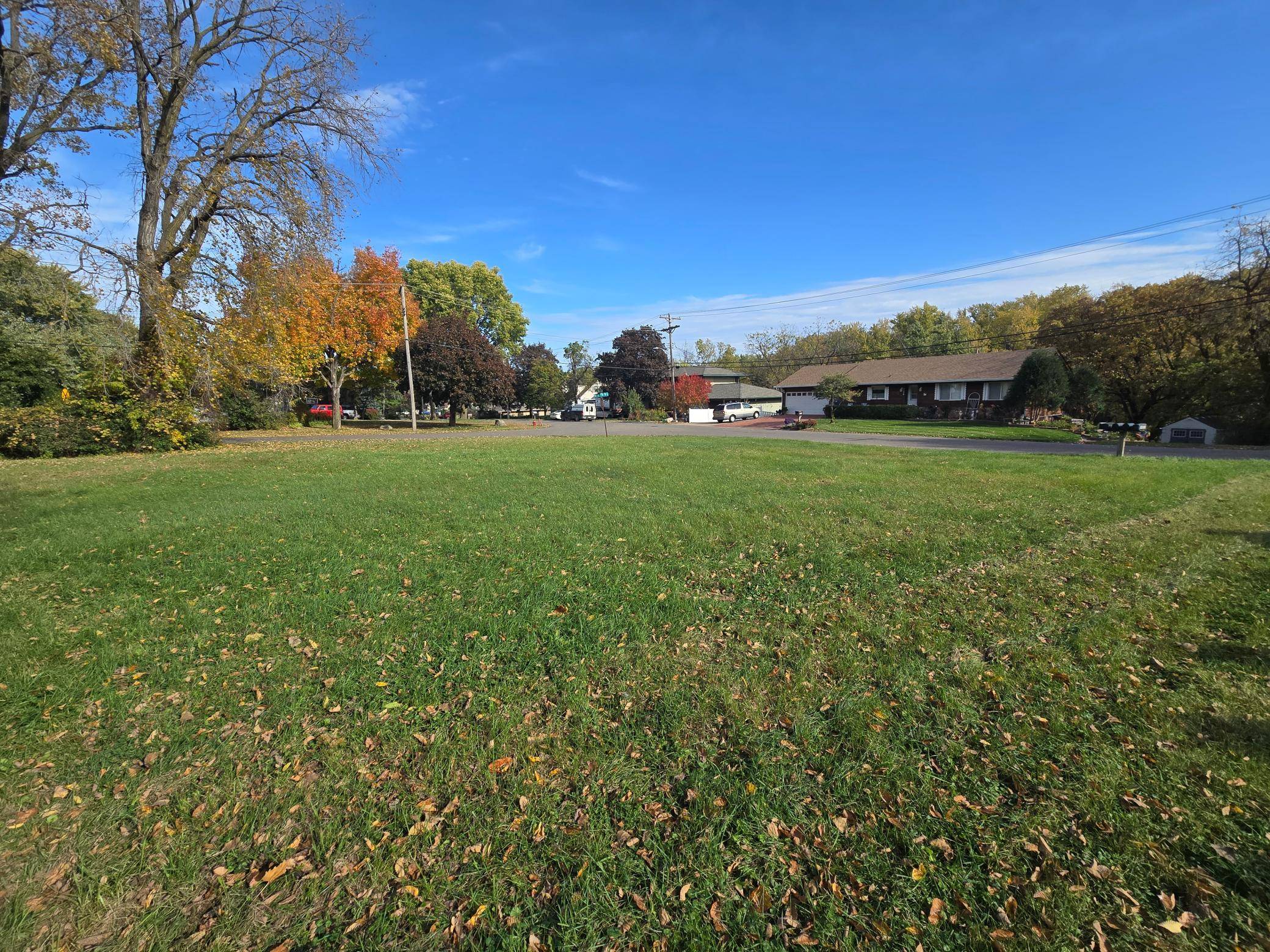 7177 River RD, Inver Grove Heights, MN 55076