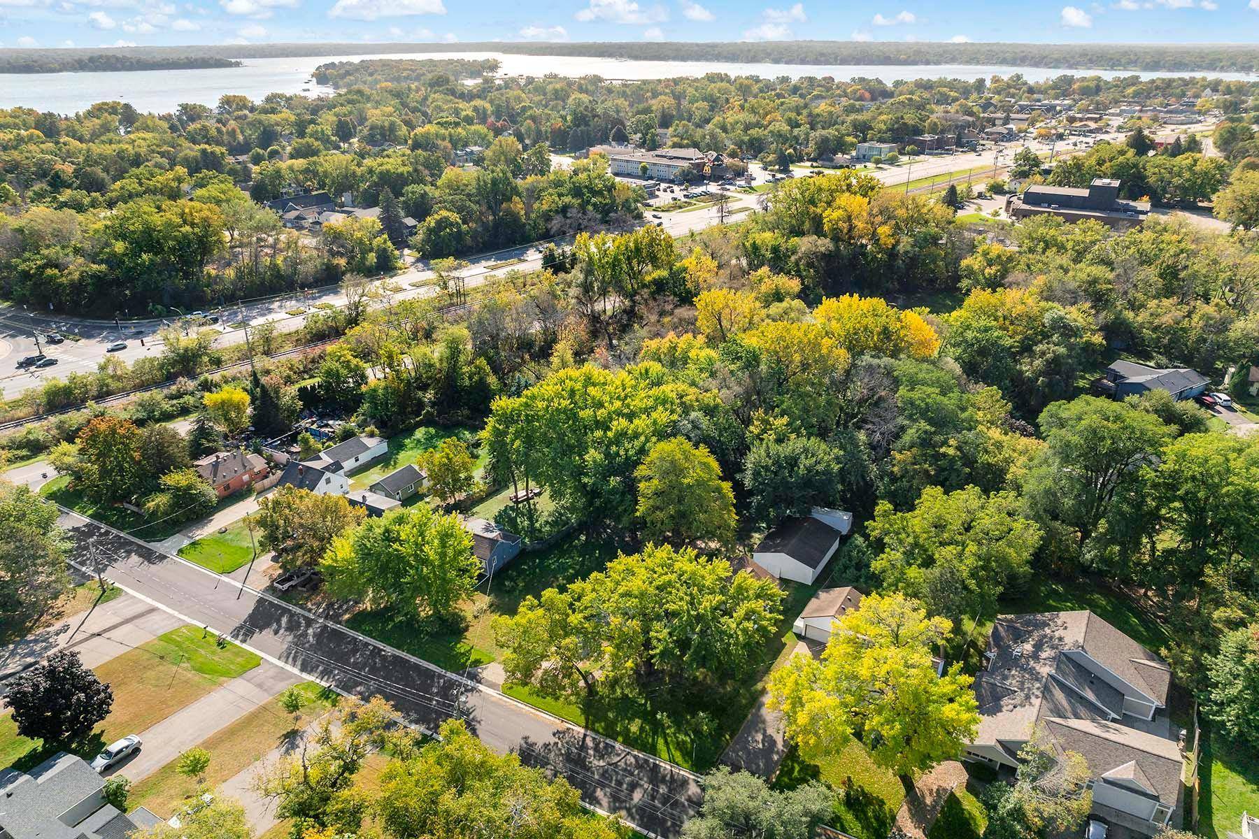219X 12th ST, White Bear Lake, MN 55110