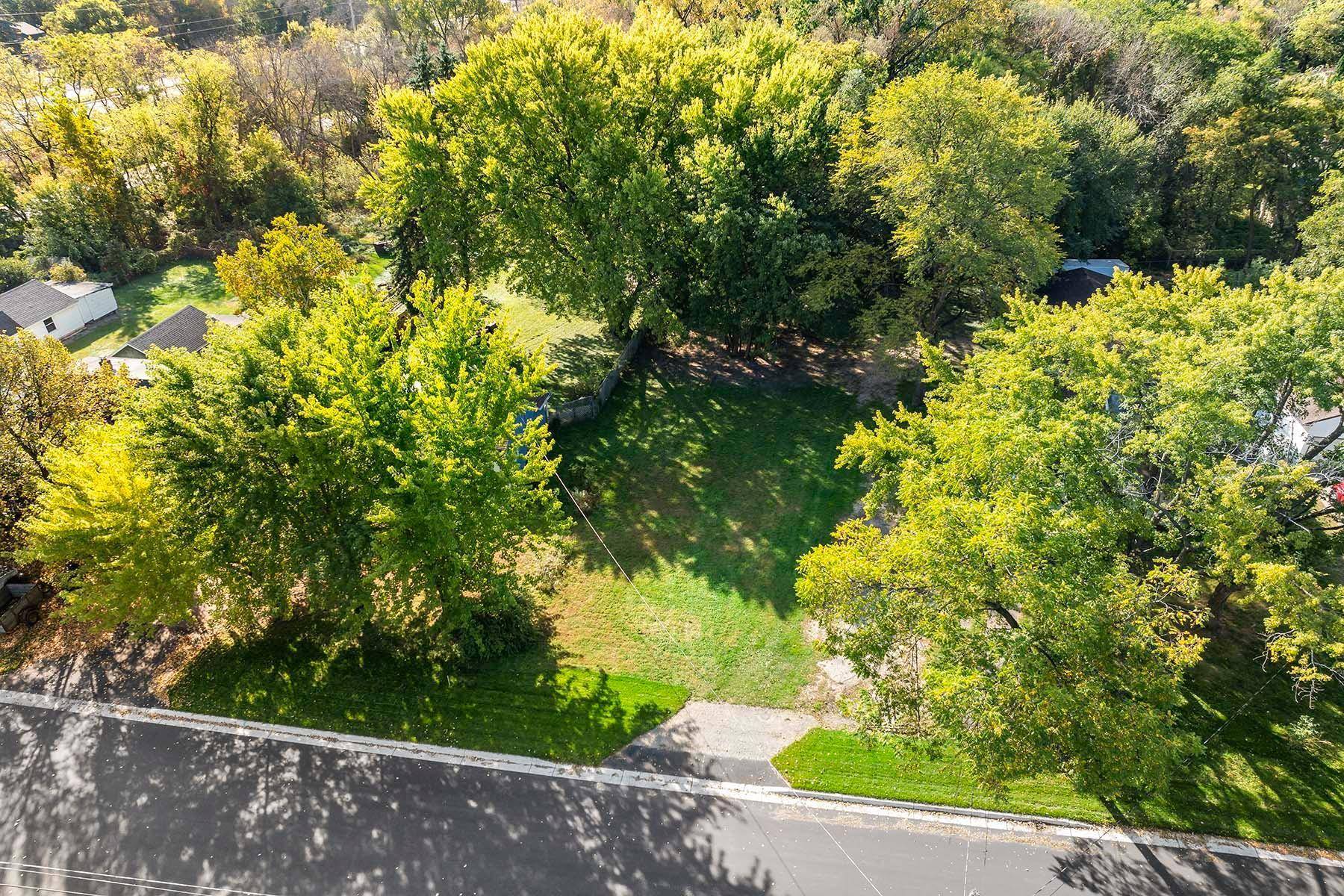 219X 12th ST, White Bear Lake, MN 55110