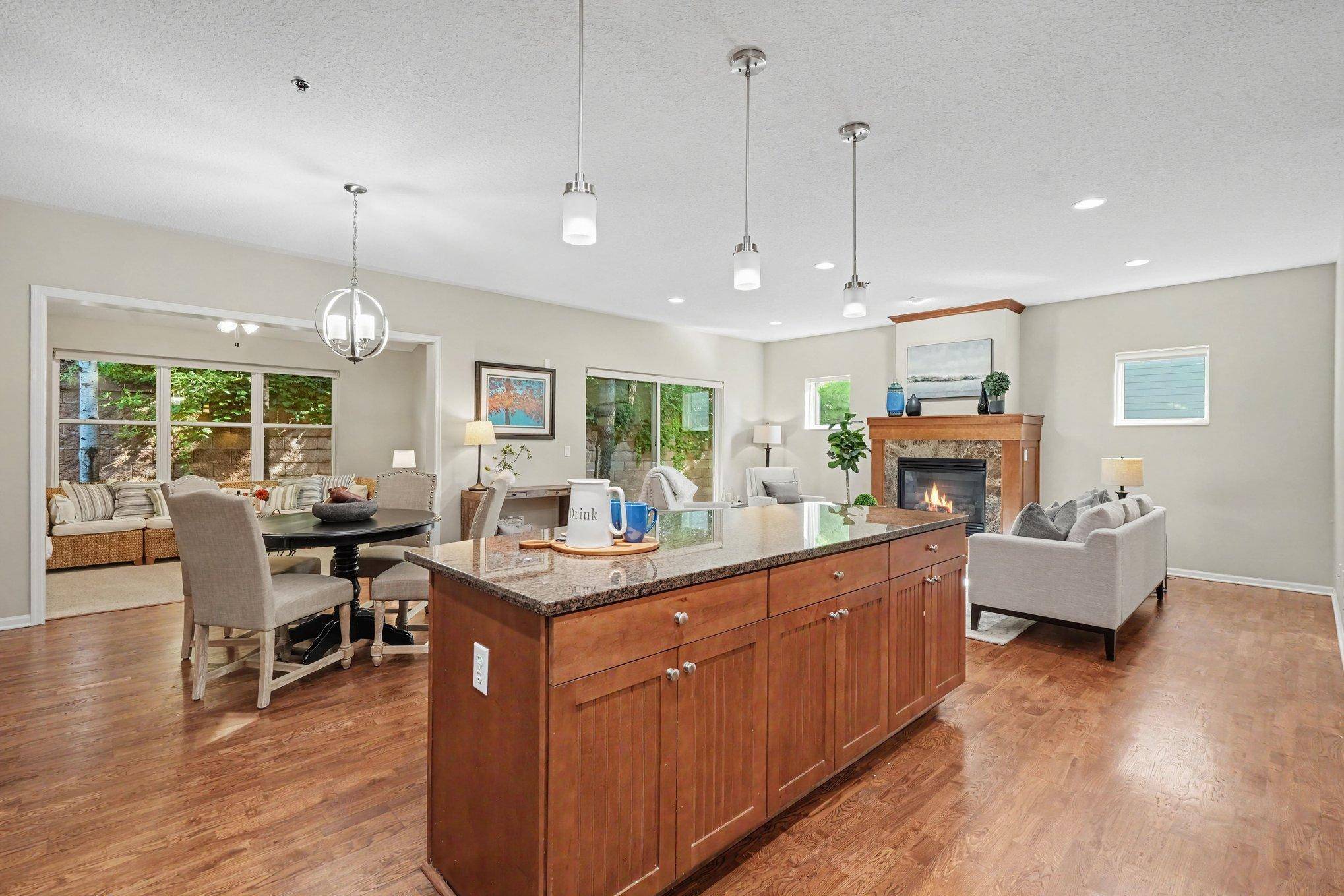 17820 Valley Cove CT, Deephaven, MN 55391