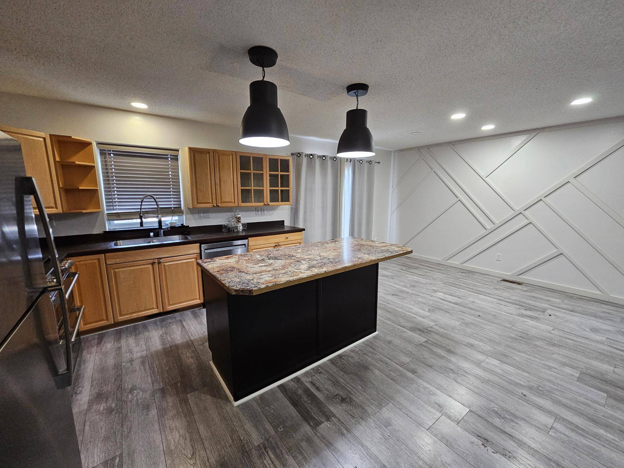 1842 52nd ST S, Fargo, ND 58103