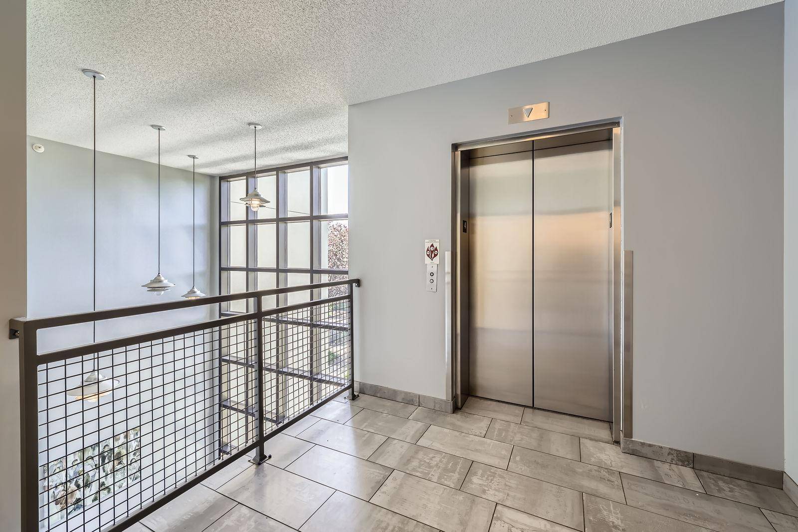 820 Emerald Street #307, Saint Paul, MN 55114