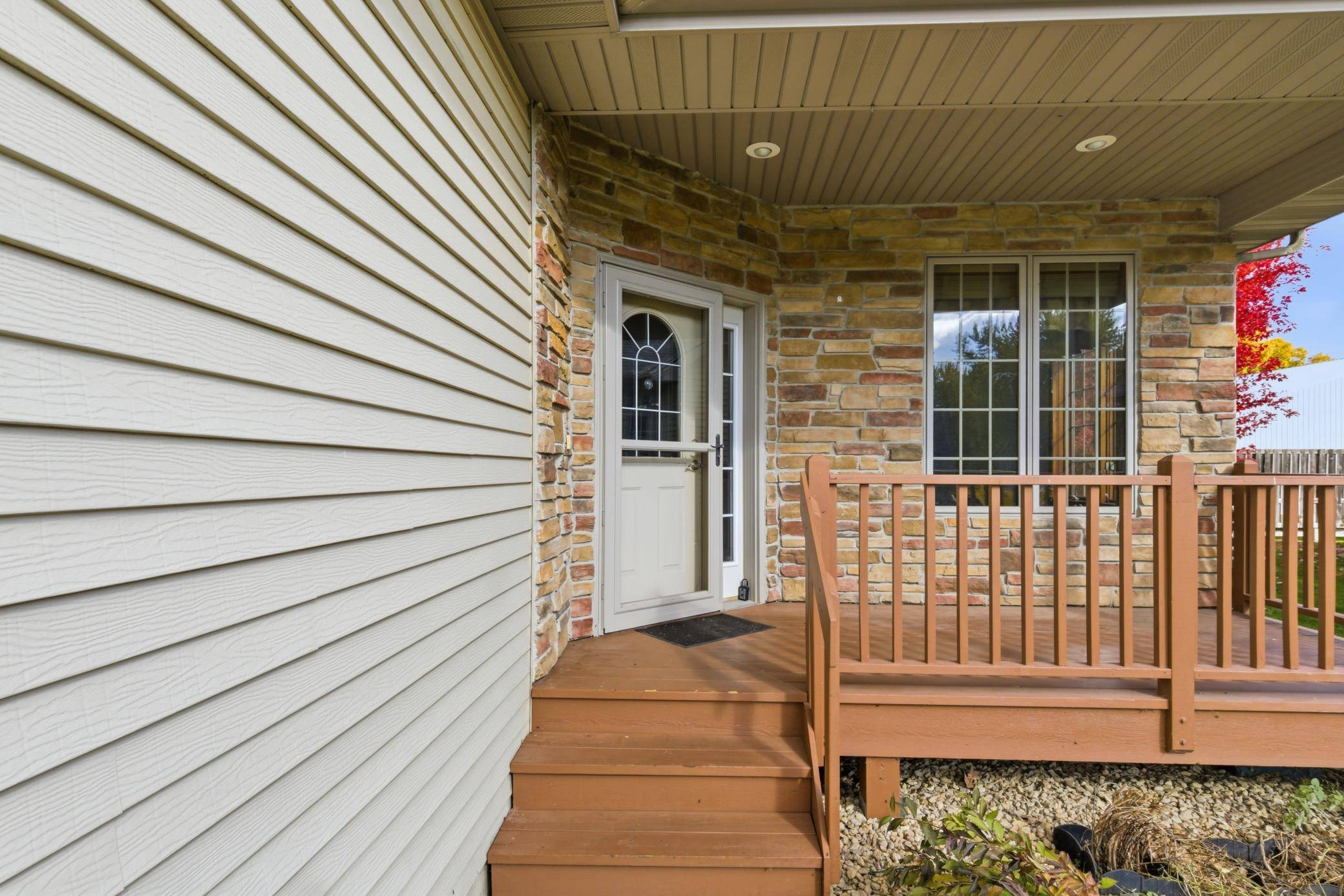 1330 N 10th ST, Lake City, MN 55041