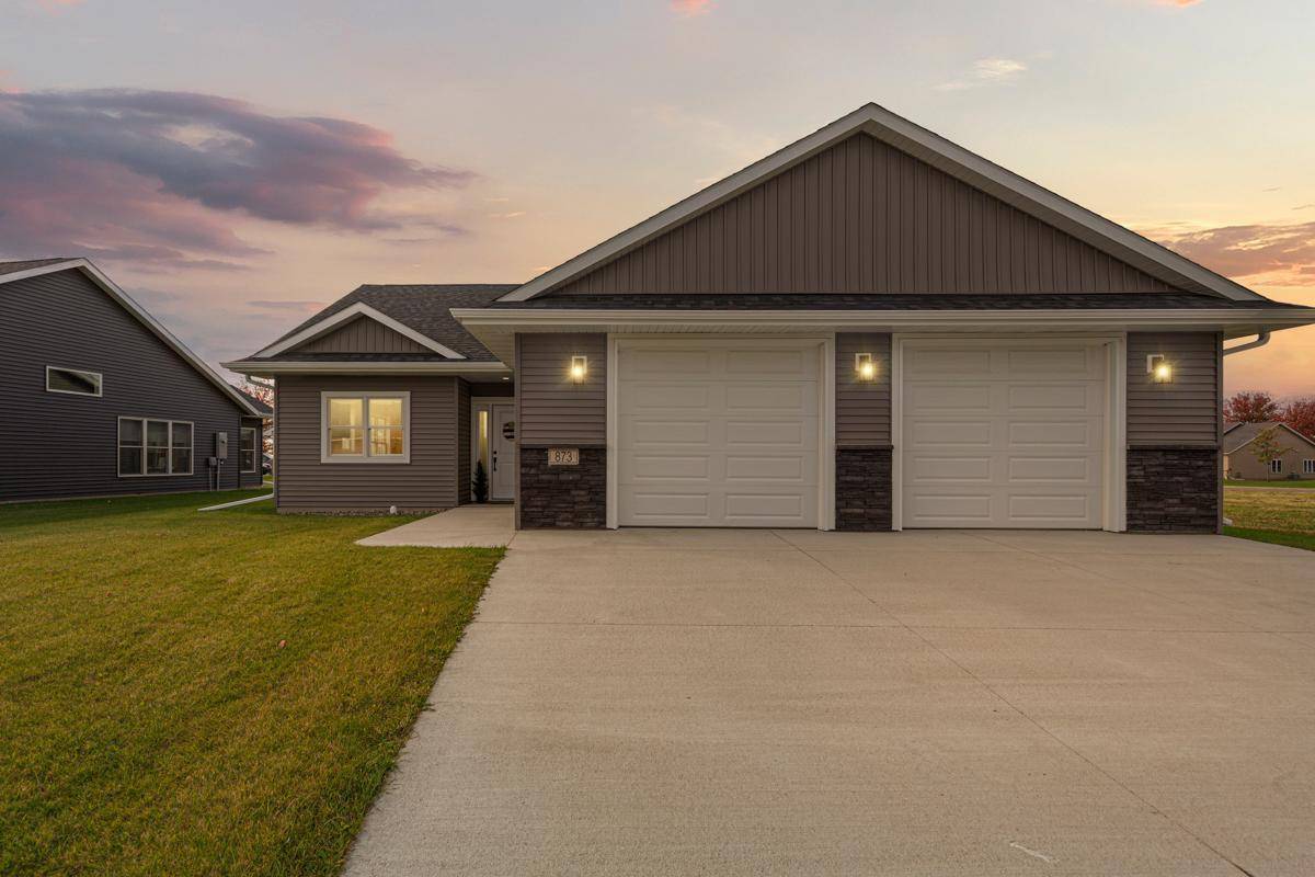 873 Escalade LN SE, Owatonna, MN 55060