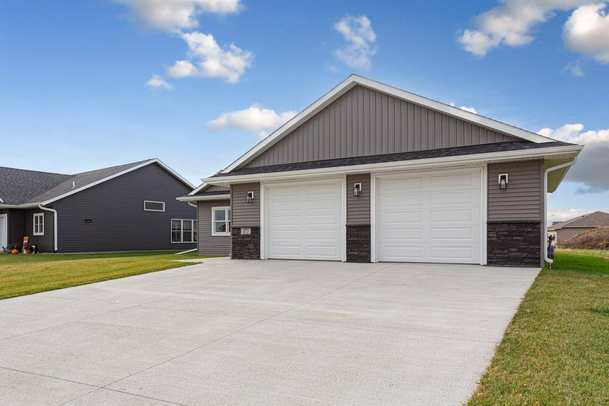 873 Escalade LN SE, Owatonna, MN 55060