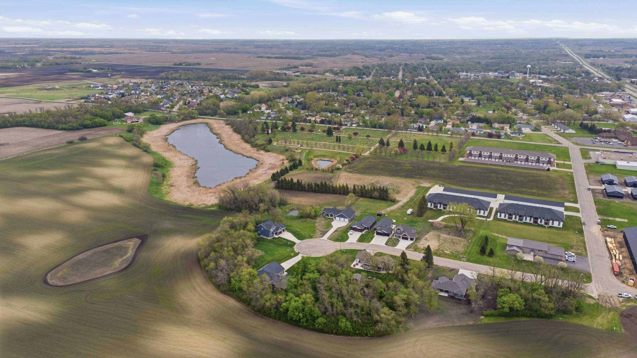 552 Leonard ST, Hawley, MN 56549