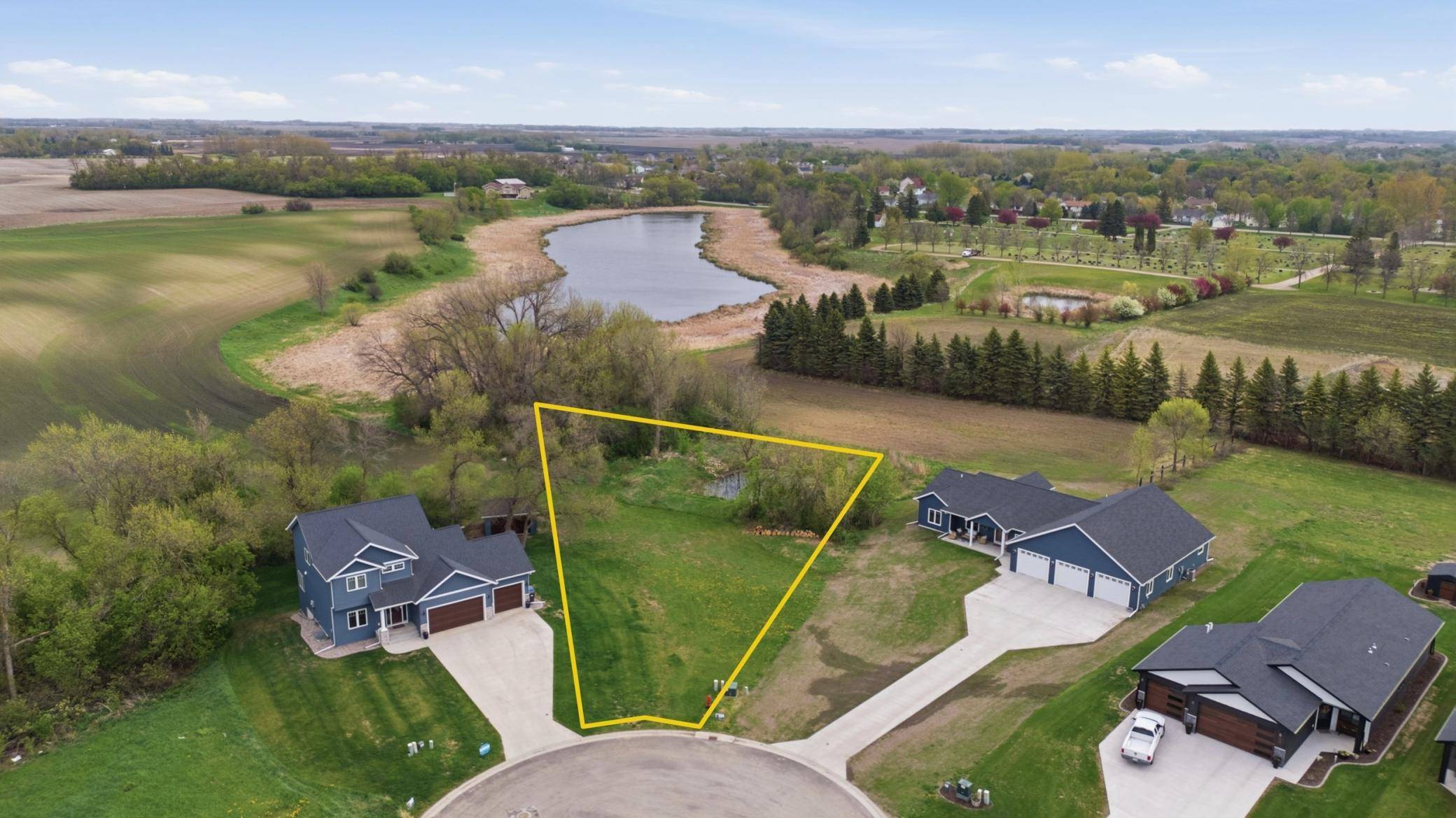 536 Leonard ST, Hawley, MN 56549