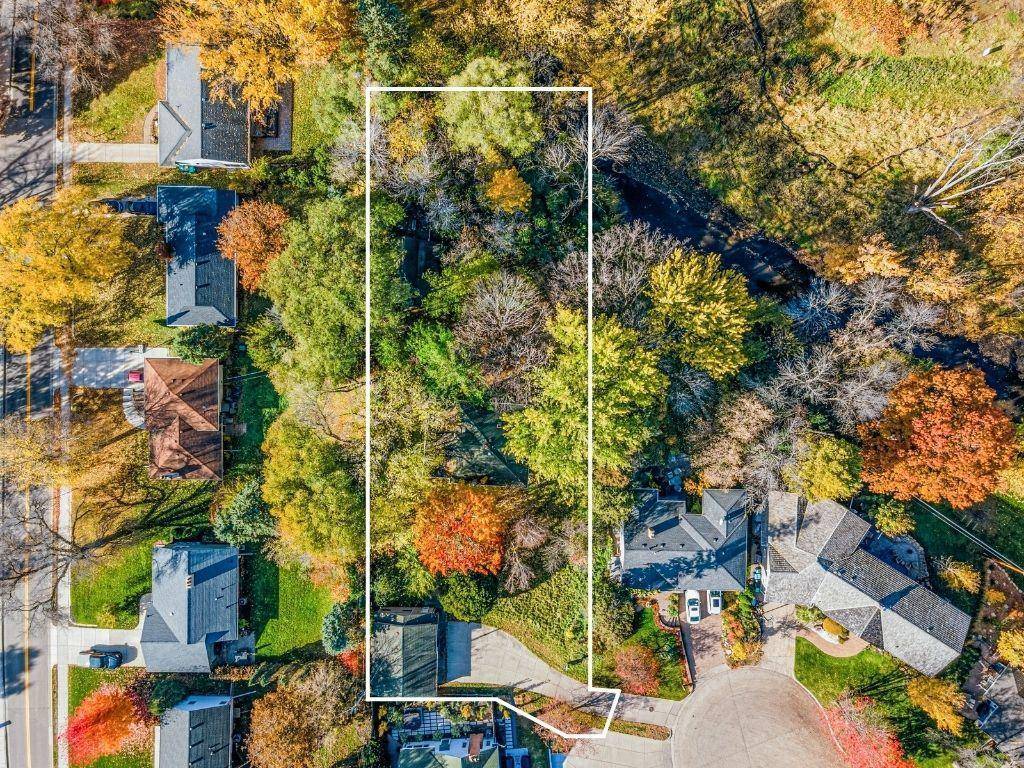 4024 Wood End DR, Edina, MN 55424