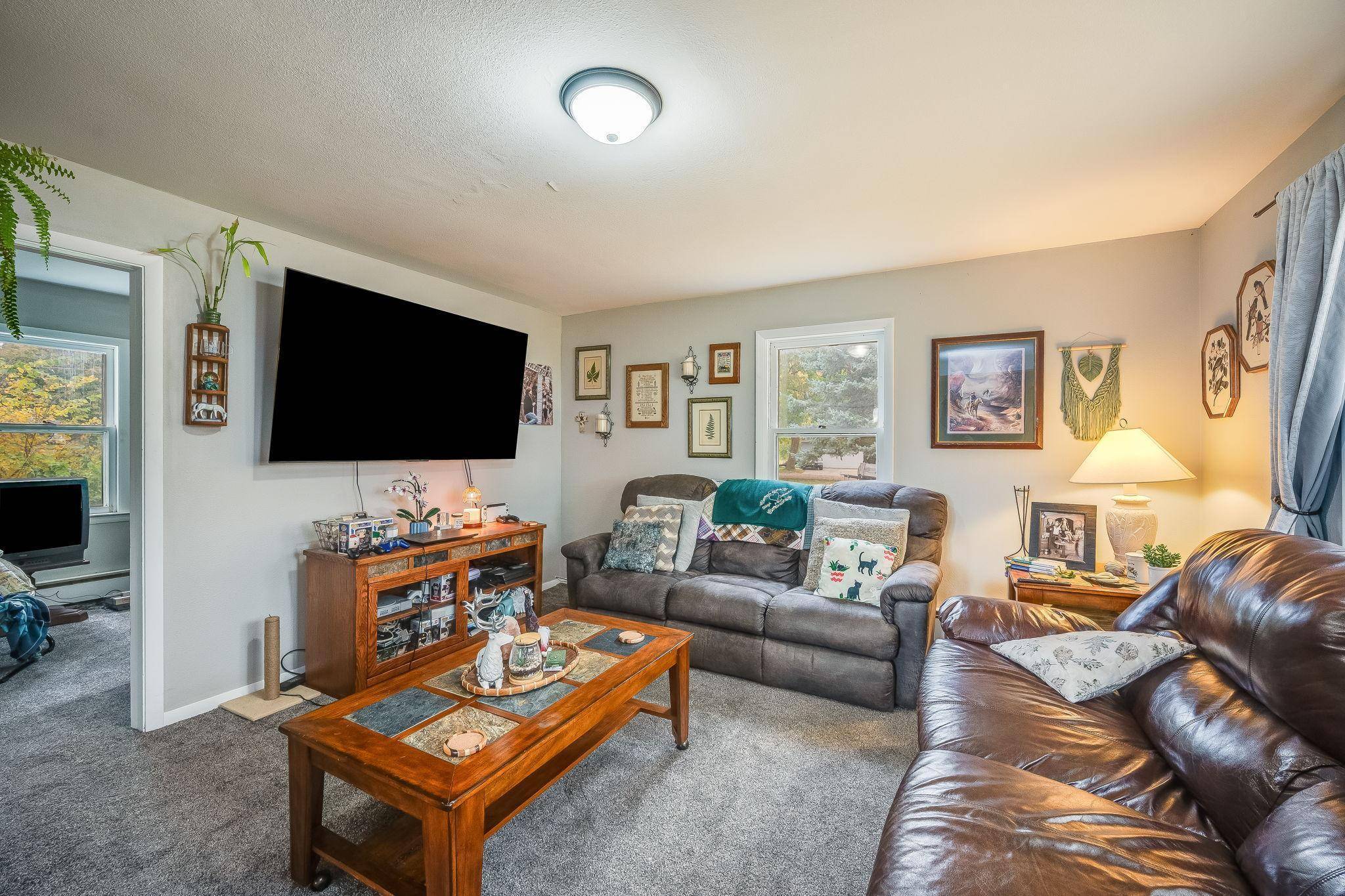 602 Kenzie ST, Sherburn, MN 56171