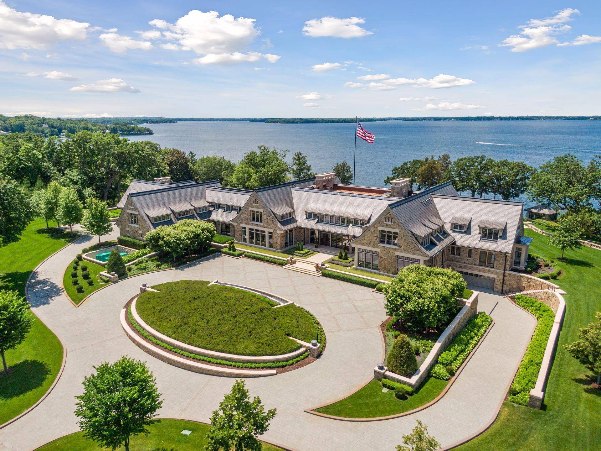 2770 Gale RD, Wayzata, MN 55391