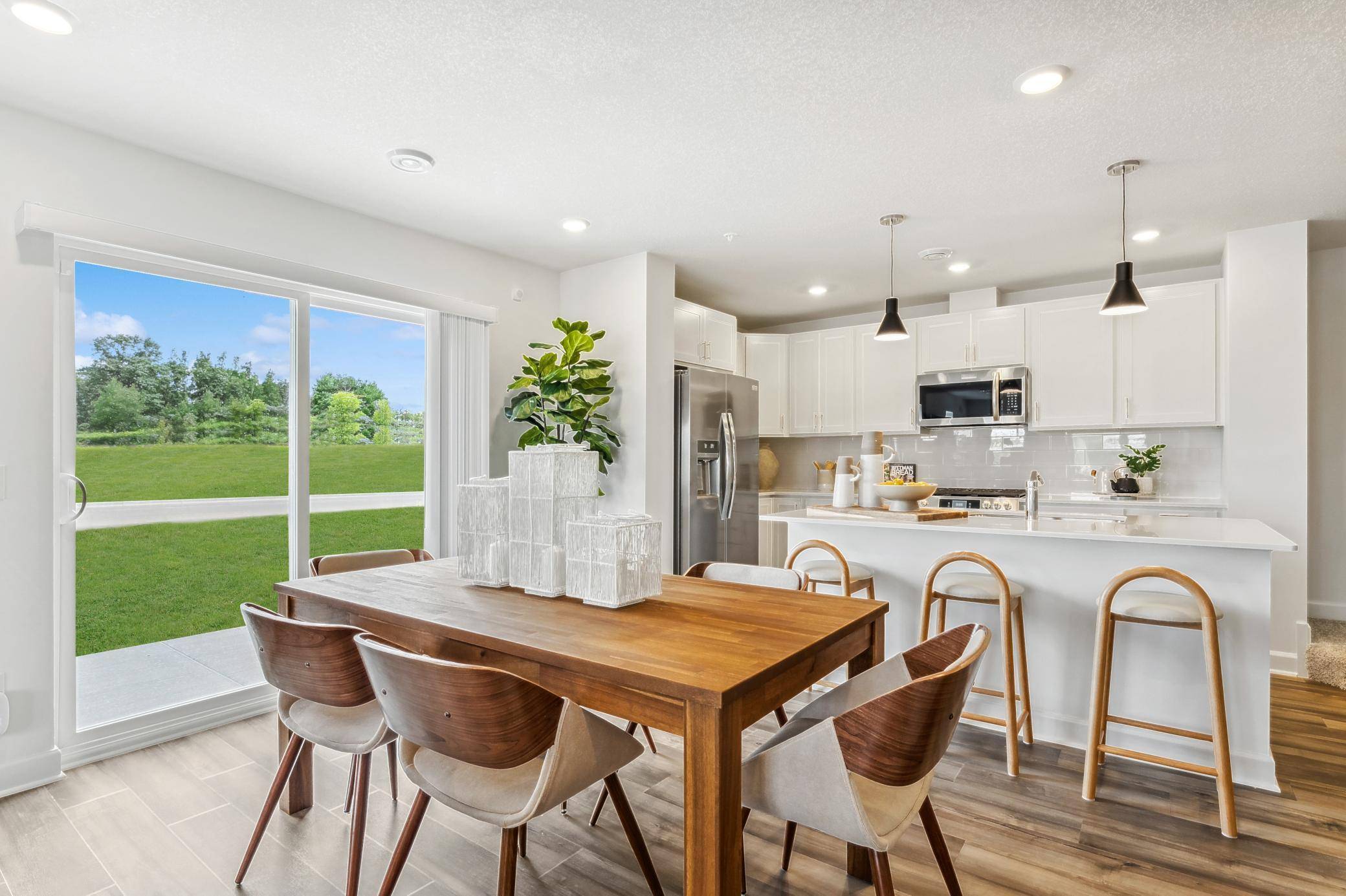 3070 Cedar ST, Little Canada, MN 55117