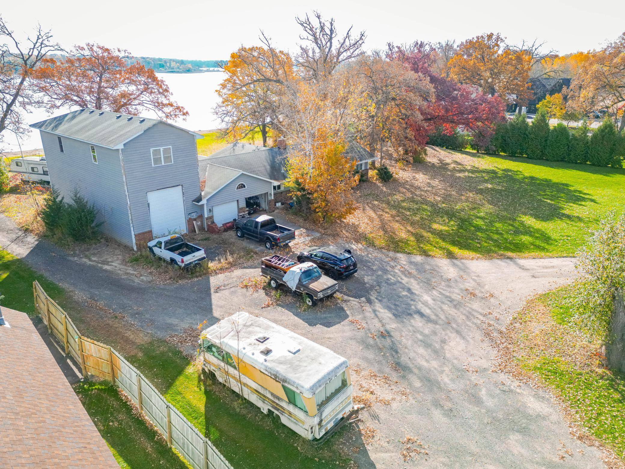 9225 Lake BLVD, Chisago City, MN 55013
