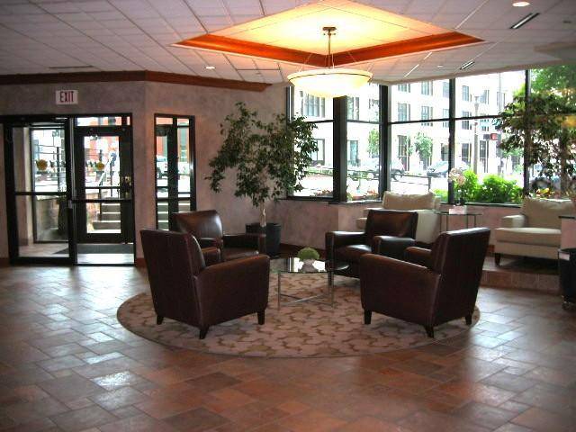 78 10th ST E #1808, Saint Paul, MN 55101