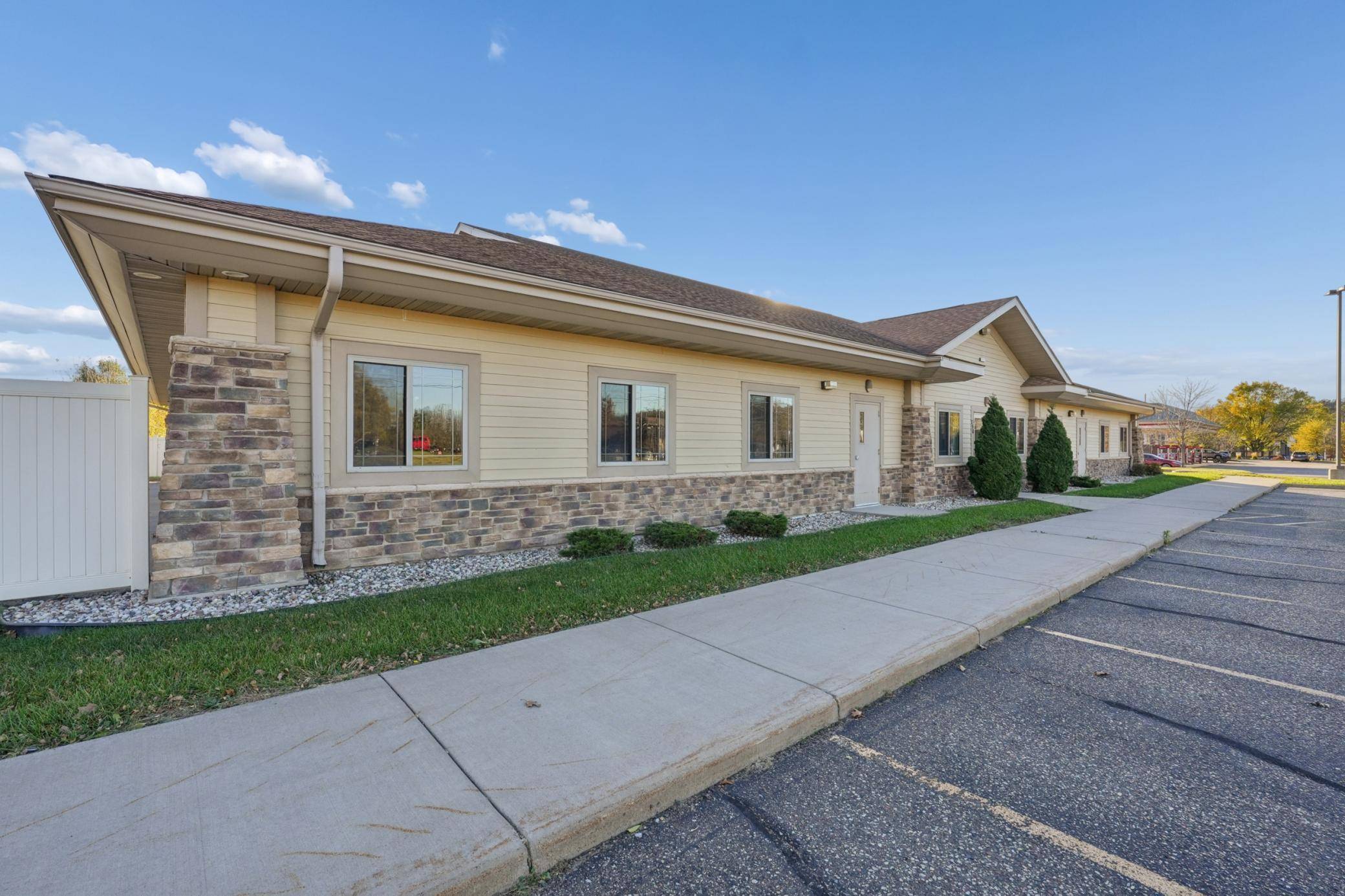250 Quarry RD, River Falls, WI 54022