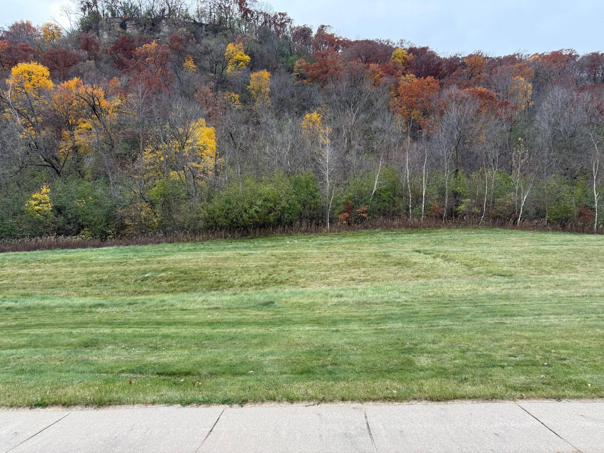 2579 Clubhouse DR, Lake City, MN 55041