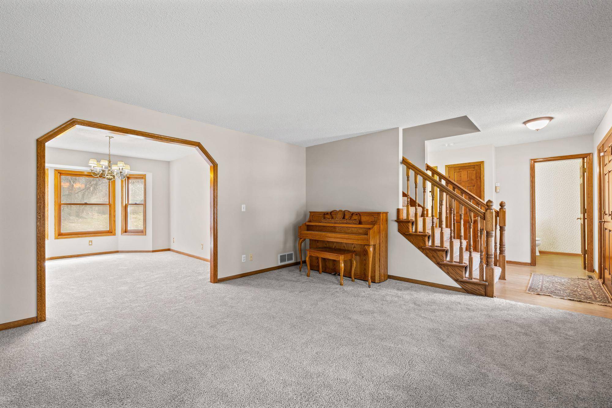 10013 170th ST W, Lakeville, MN 55044